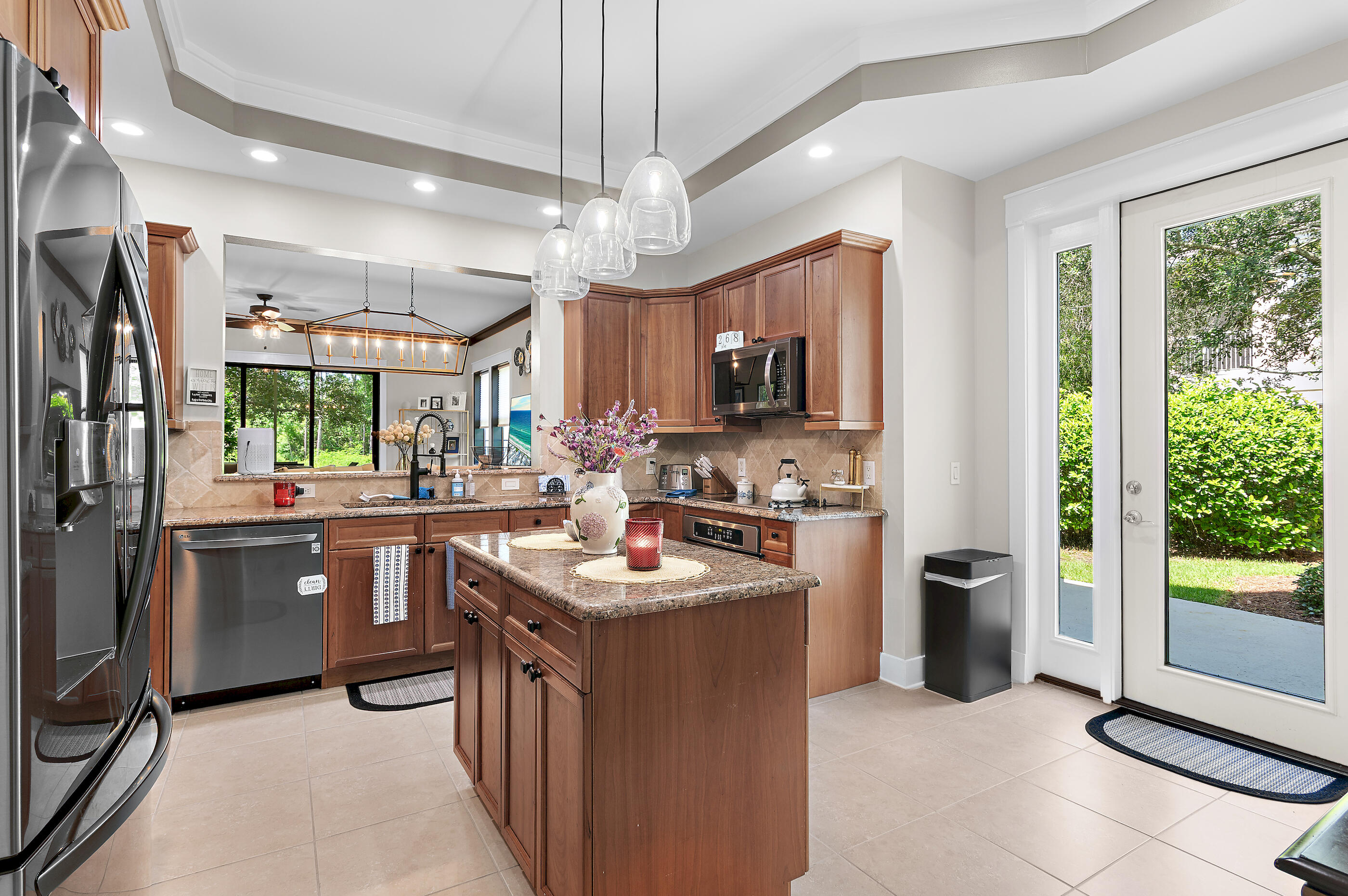 REGATTA BAY GOLF VILLAS - Residential