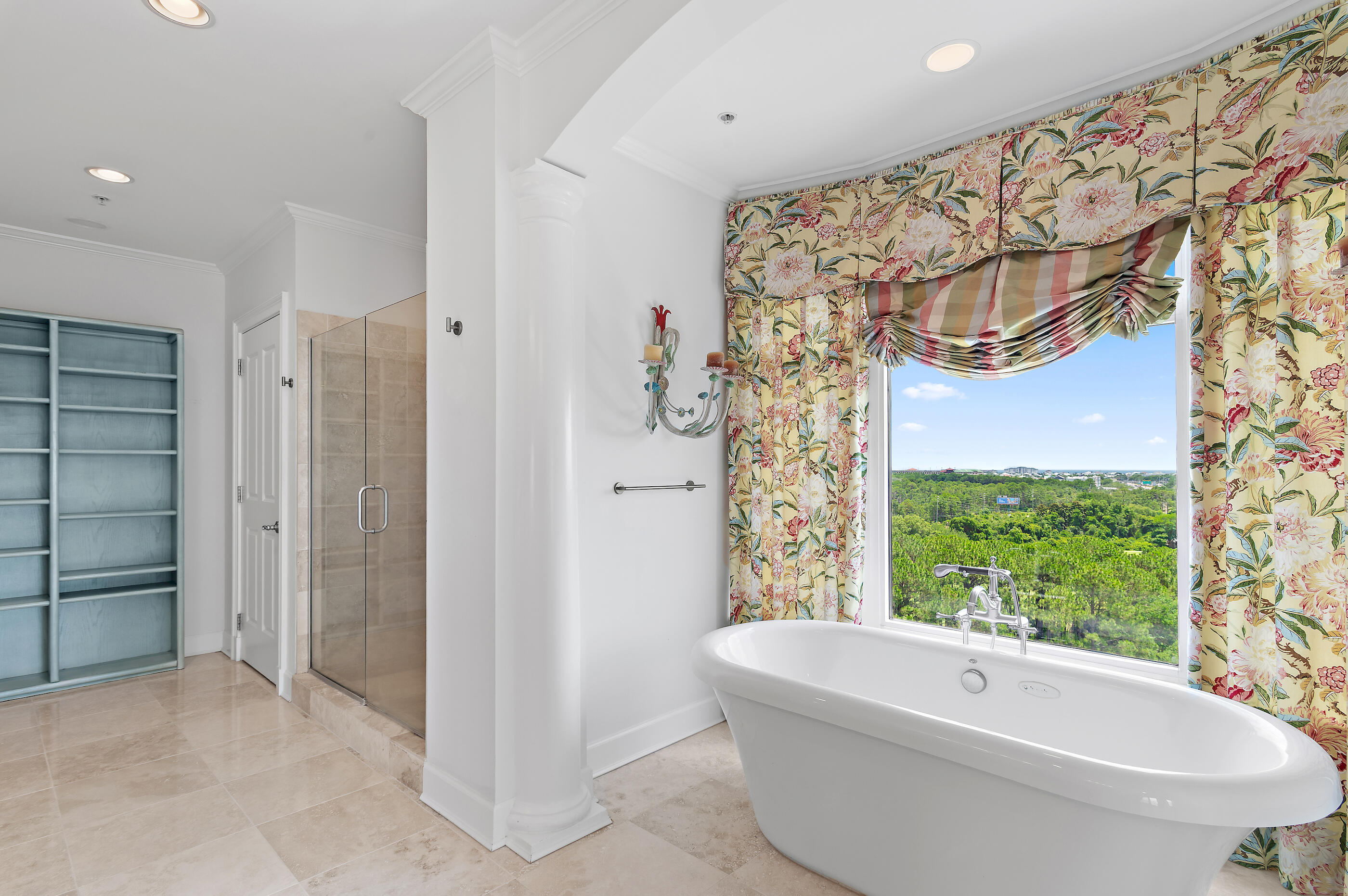 ONE WATER PLACE - Residential