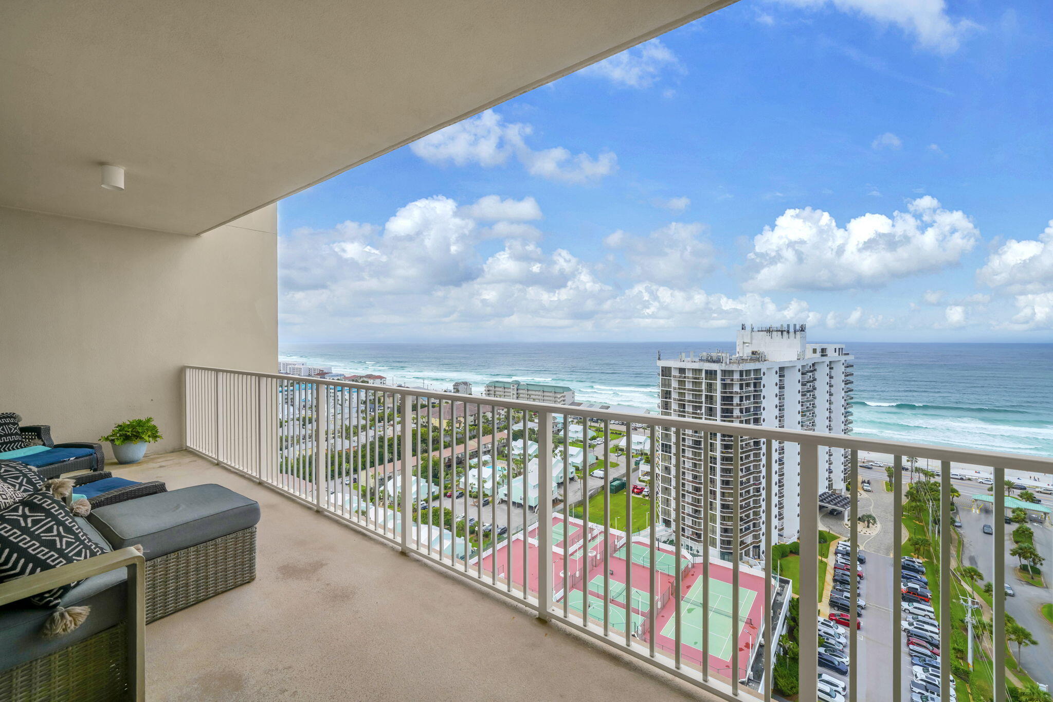 ARIEL DUNES - Residential