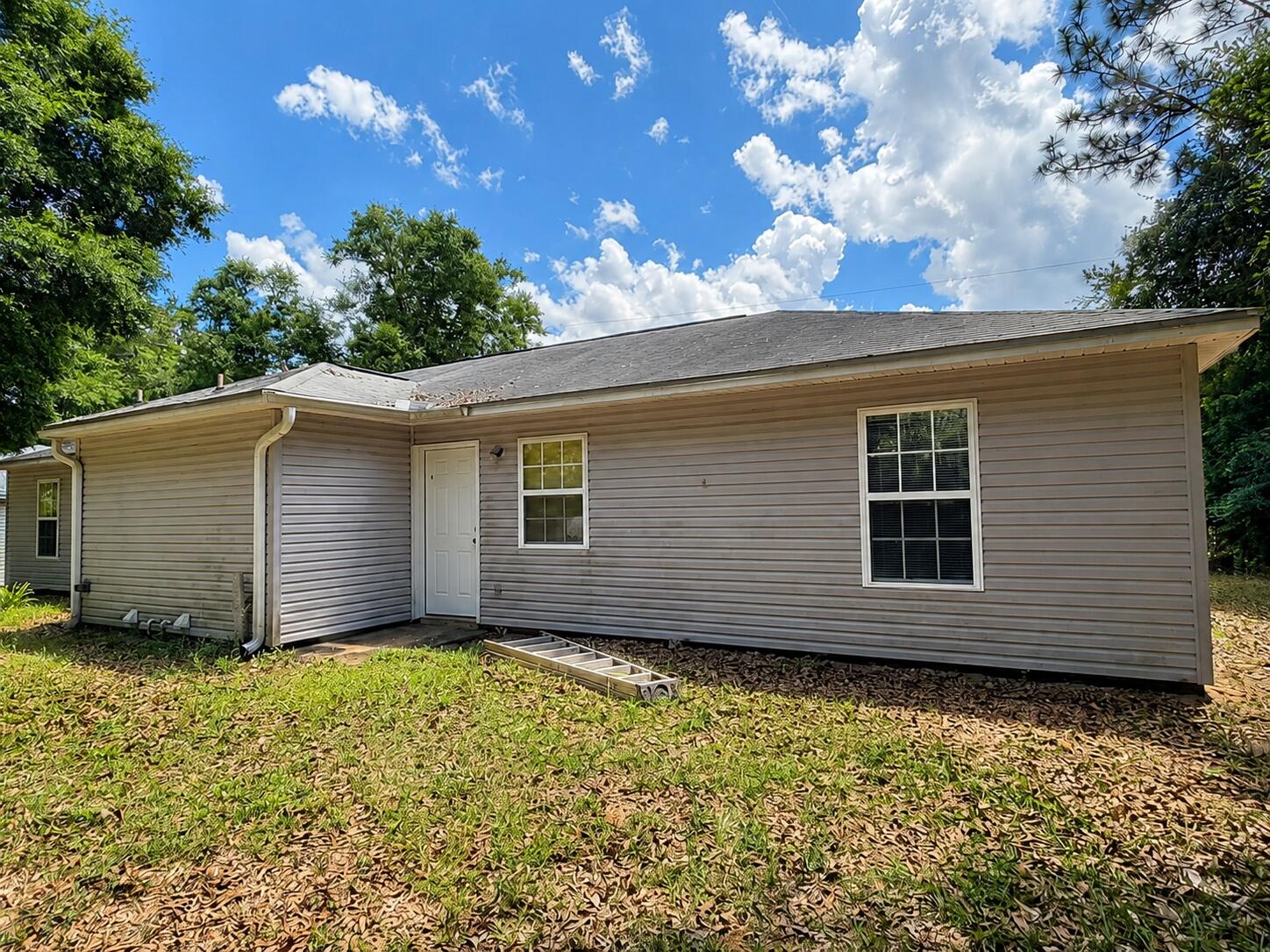 METES & BOUNDS - Residential Lease