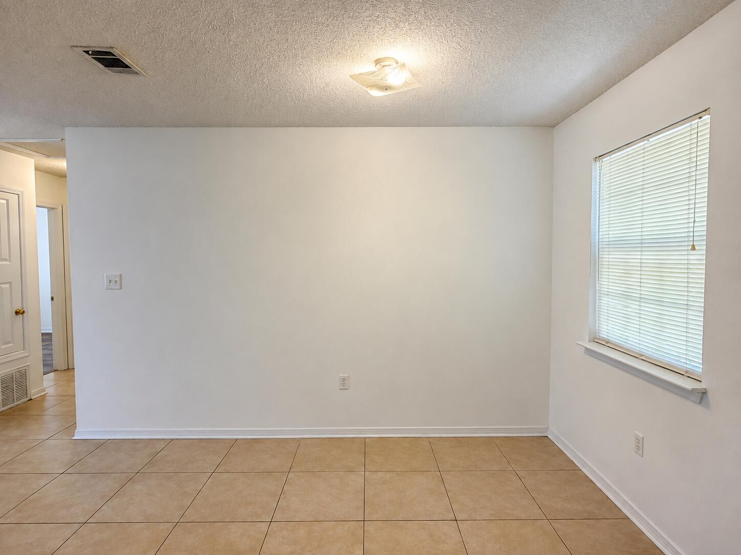 METES & BOUNDS - Residential Lease