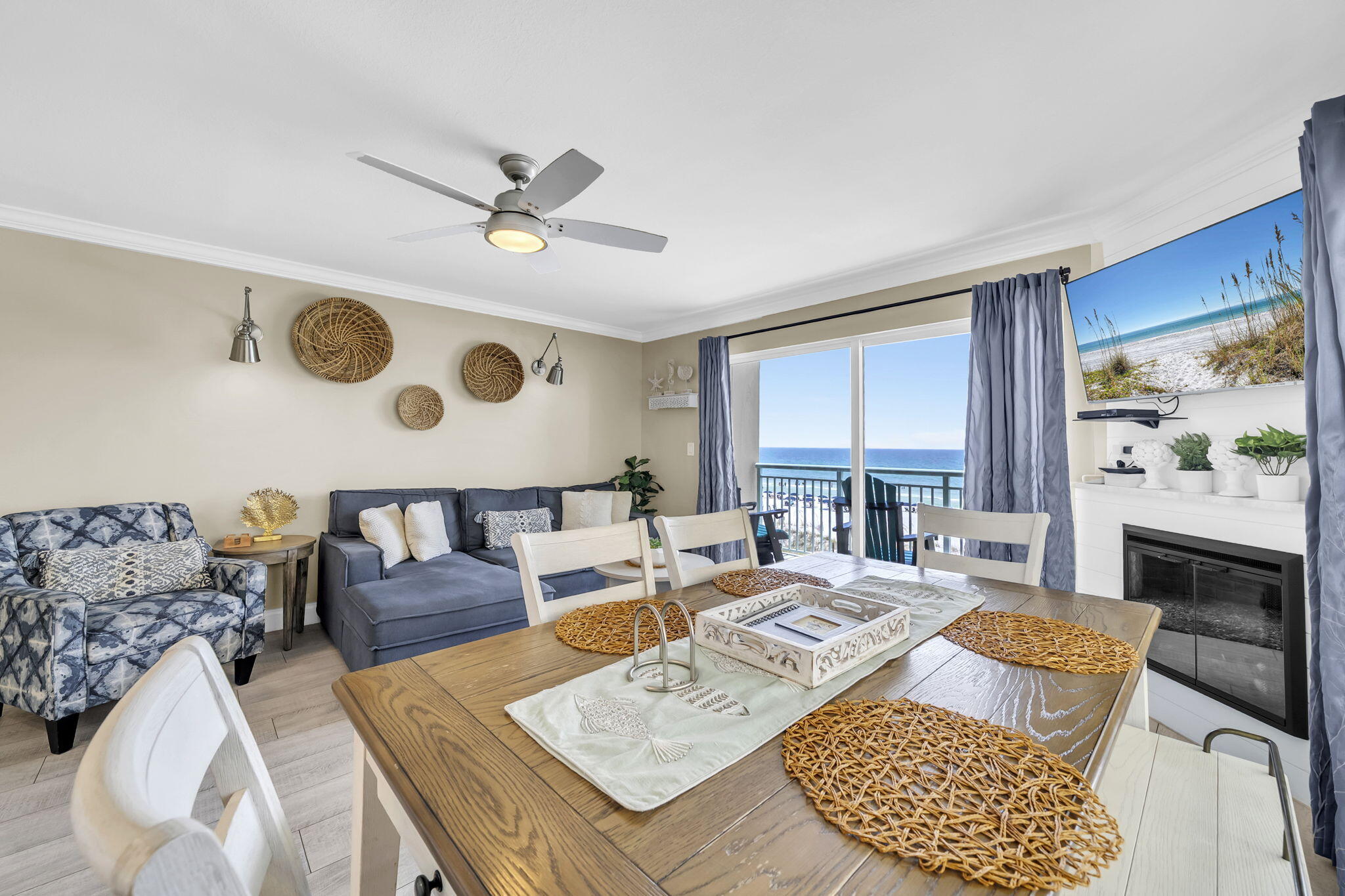 PELICAN ISLE - Residential