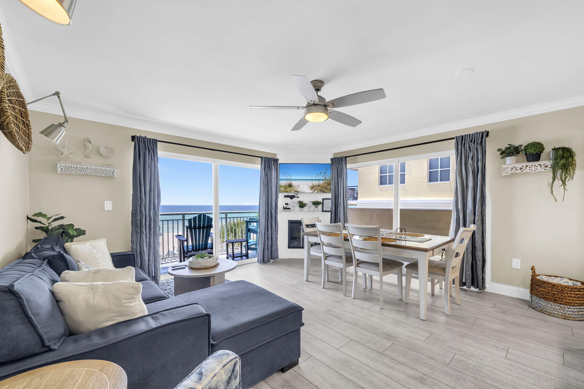 PELICAN ISLE - Residential