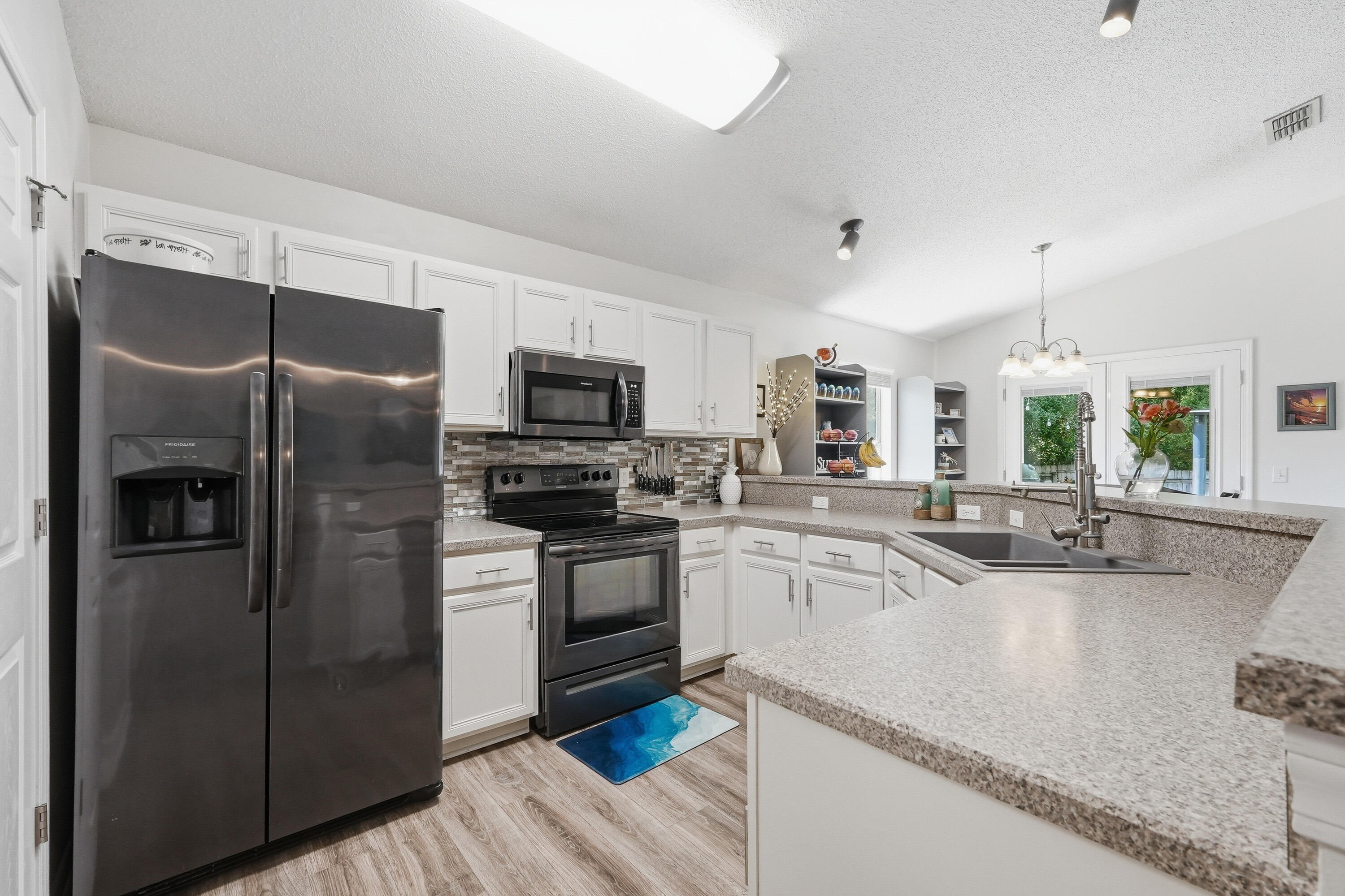 EVERGREEN SHORES 1ST ADDN - Residential
