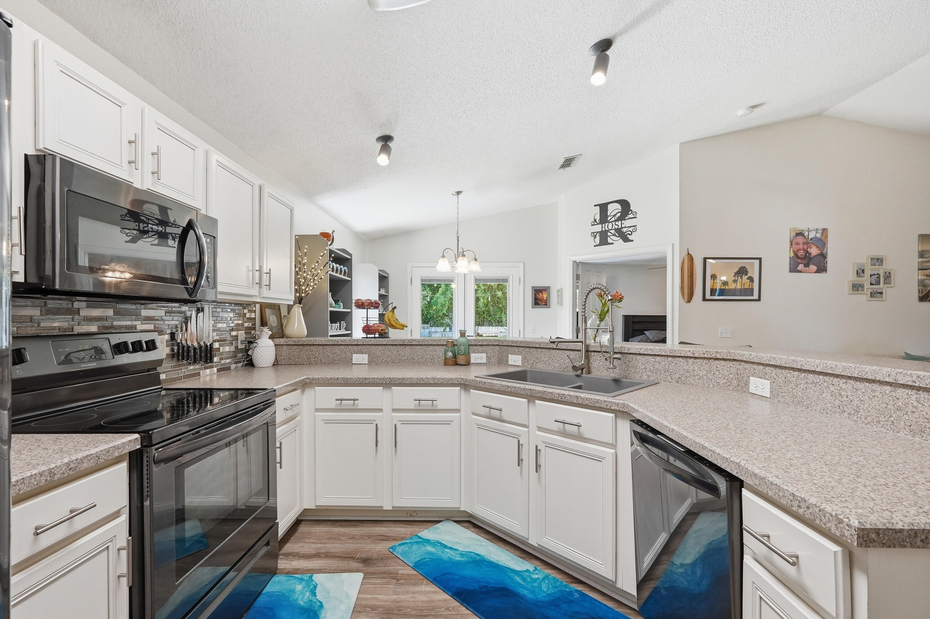 EVERGREEN SHORES 1ST ADDN - Residential