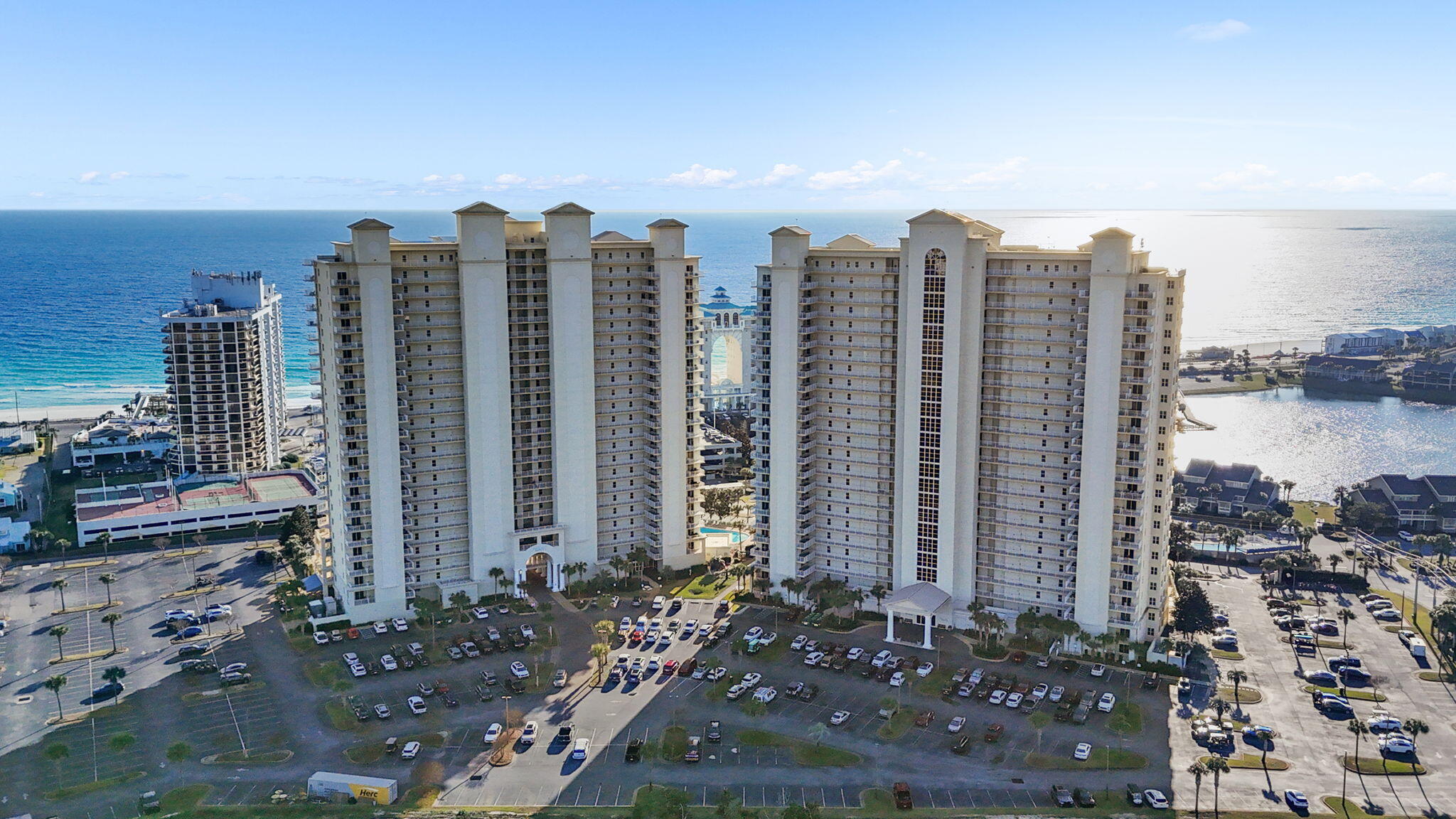 ARIEL DUNES I - Residential
