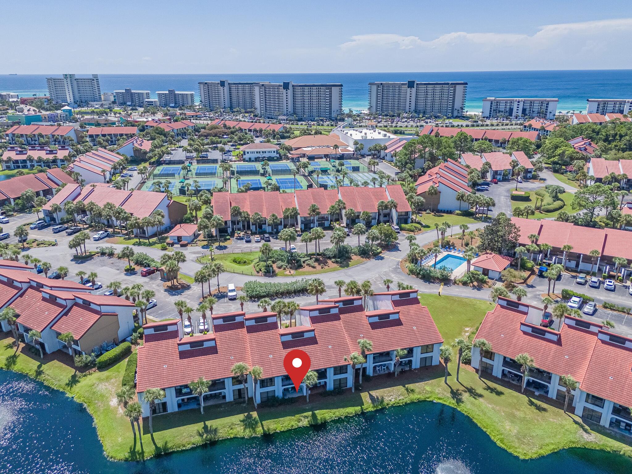 Edgewater Golf Villas V-A - Residential