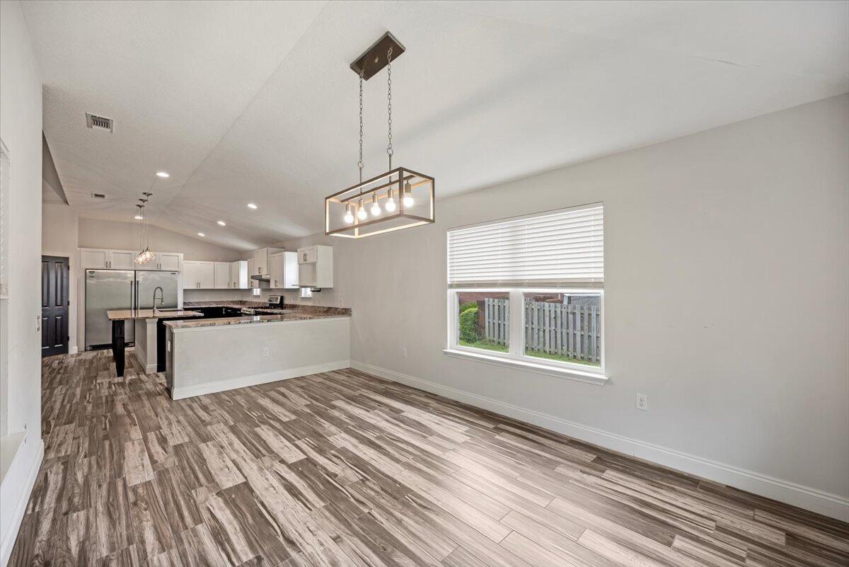 WHISPERING PINES - Residential