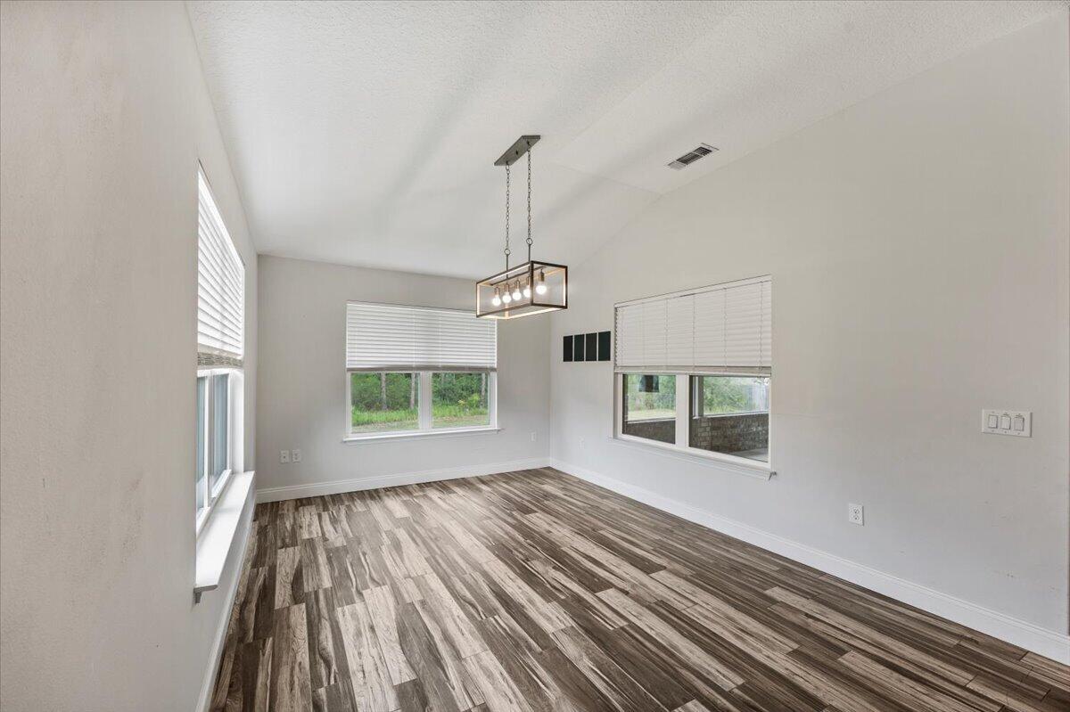 WHISPERING PINES - Residential