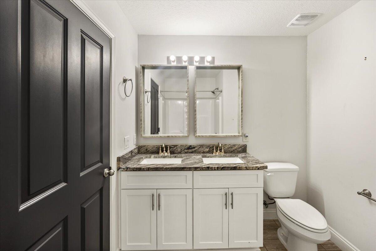 WHISPERING PINES - Residential