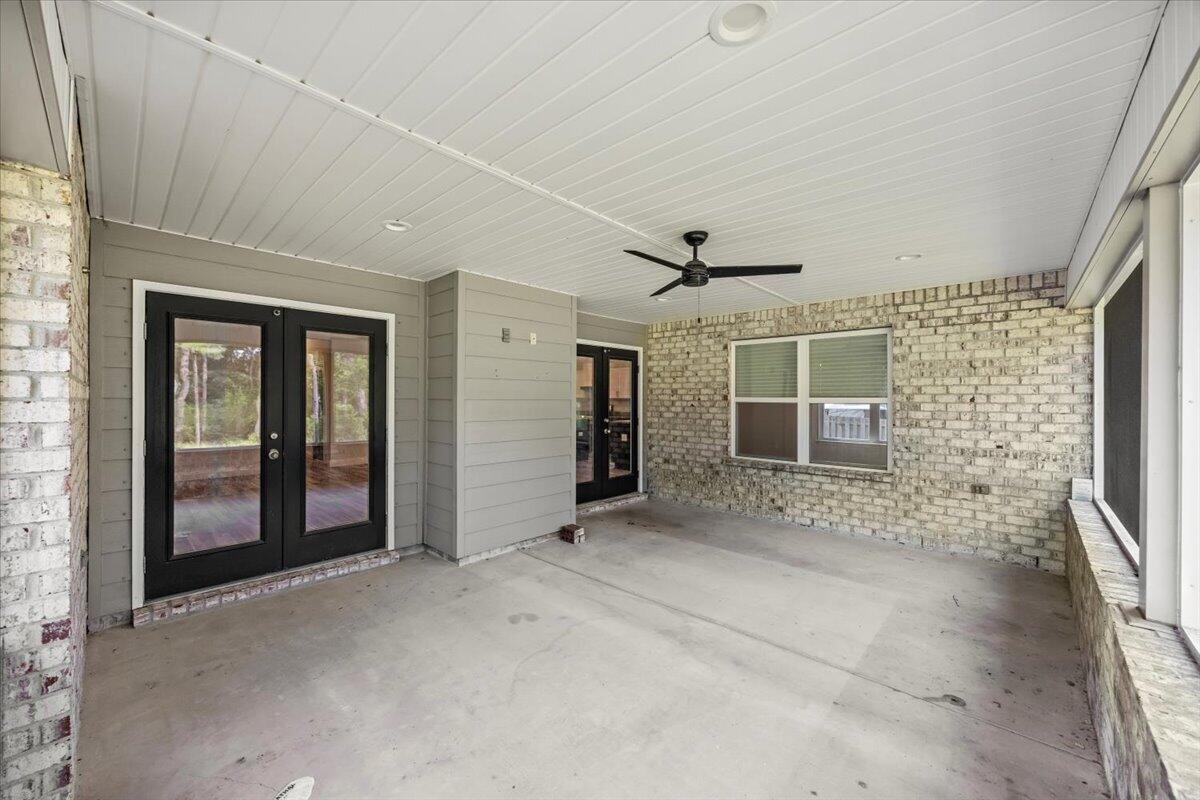 WHISPERING PINES - Residential