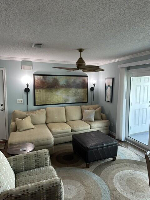 BEACHSIDE VILLAS CONDO - Residential