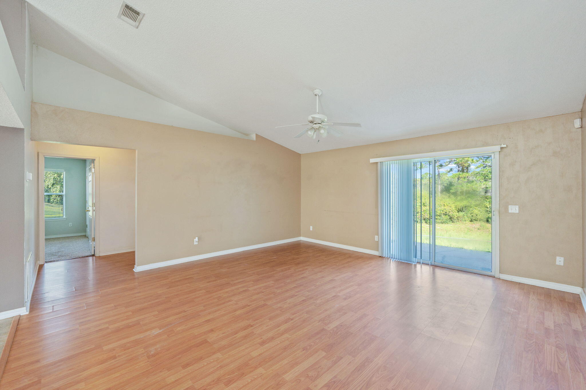 WESTVIEW EST PH IV LOT 15 - Residential