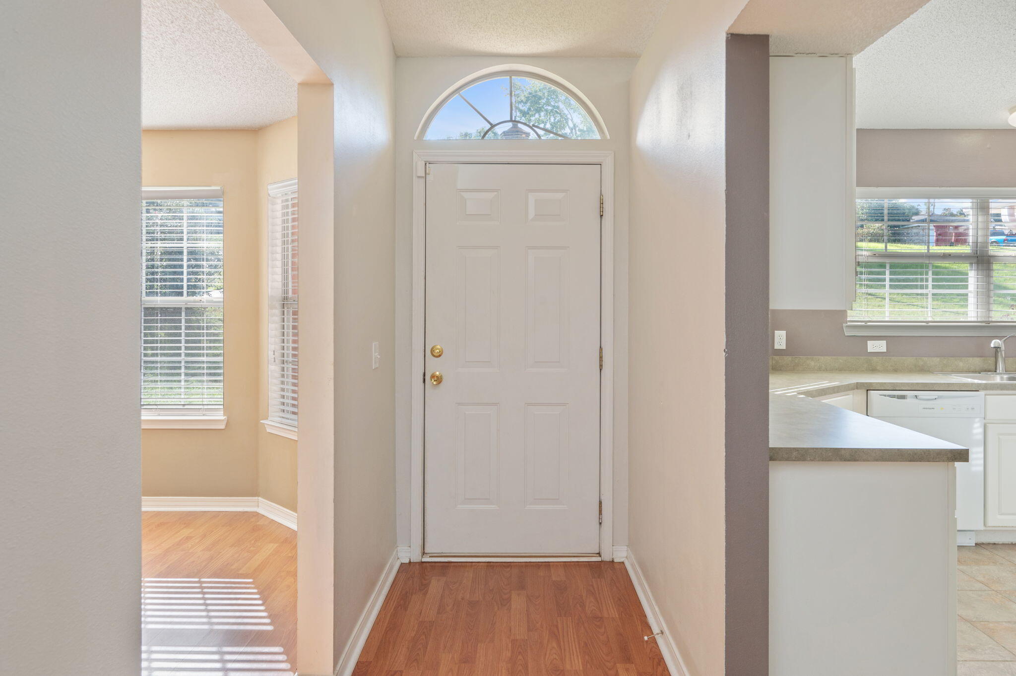 WESTVIEW EST PH IV LOT 15 - Residential
