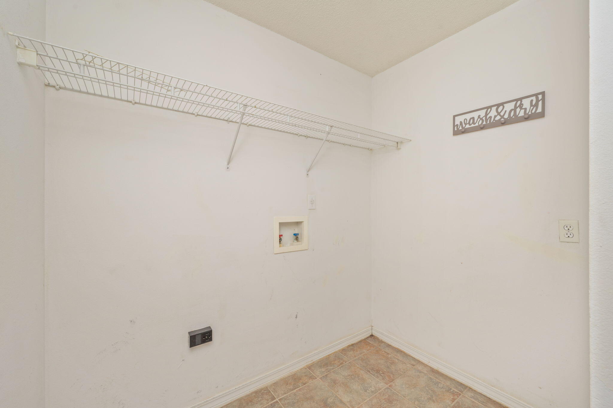 WESTVIEW EST PH IV LOT 15 - Residential