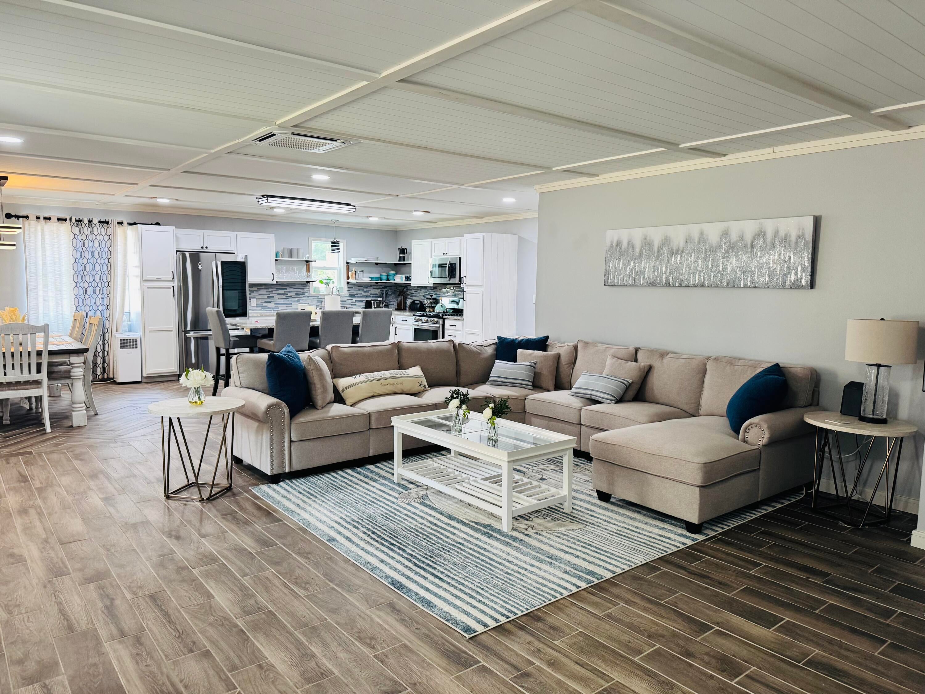 BAYOU POQUITO - Residential
