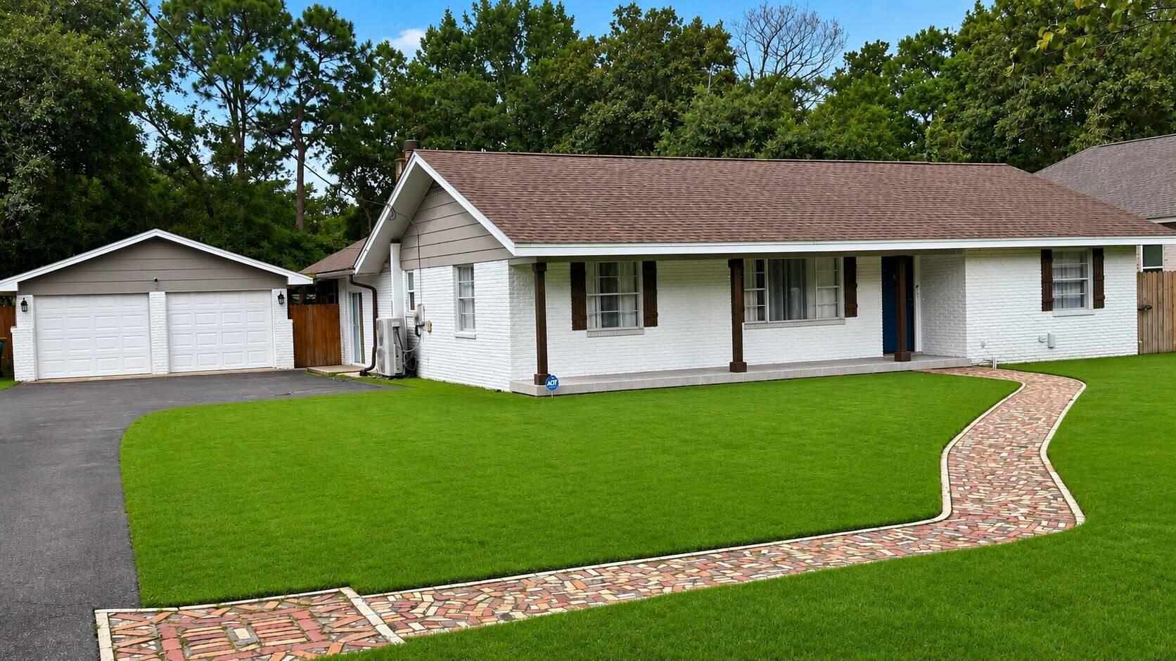 BAYOU POQUITO - Residential