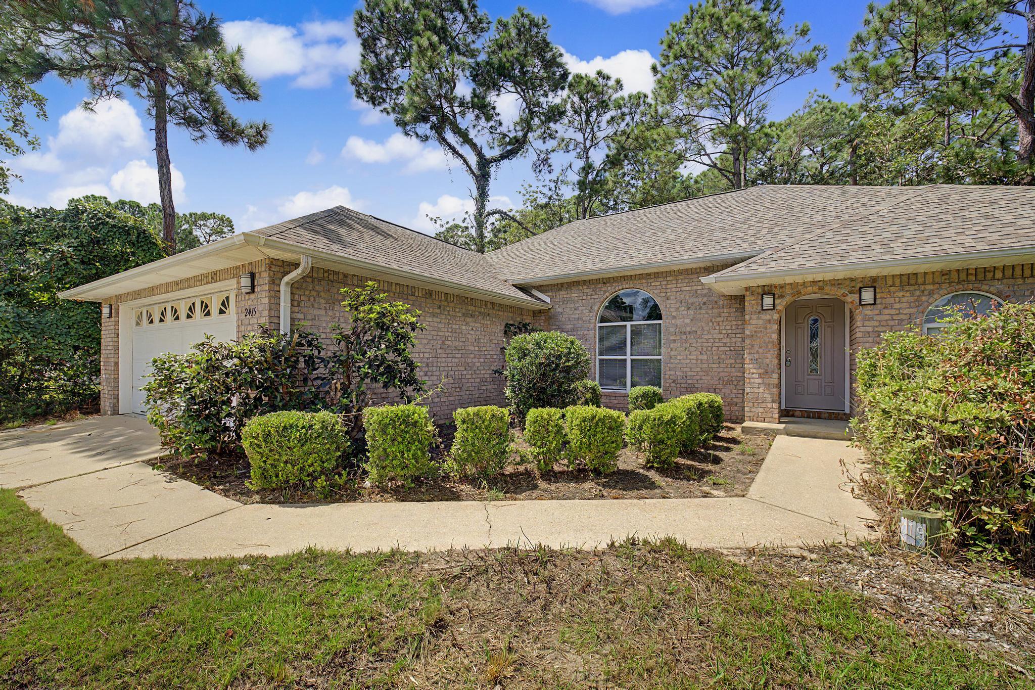 HOLLEY BY THE SEA - Residential