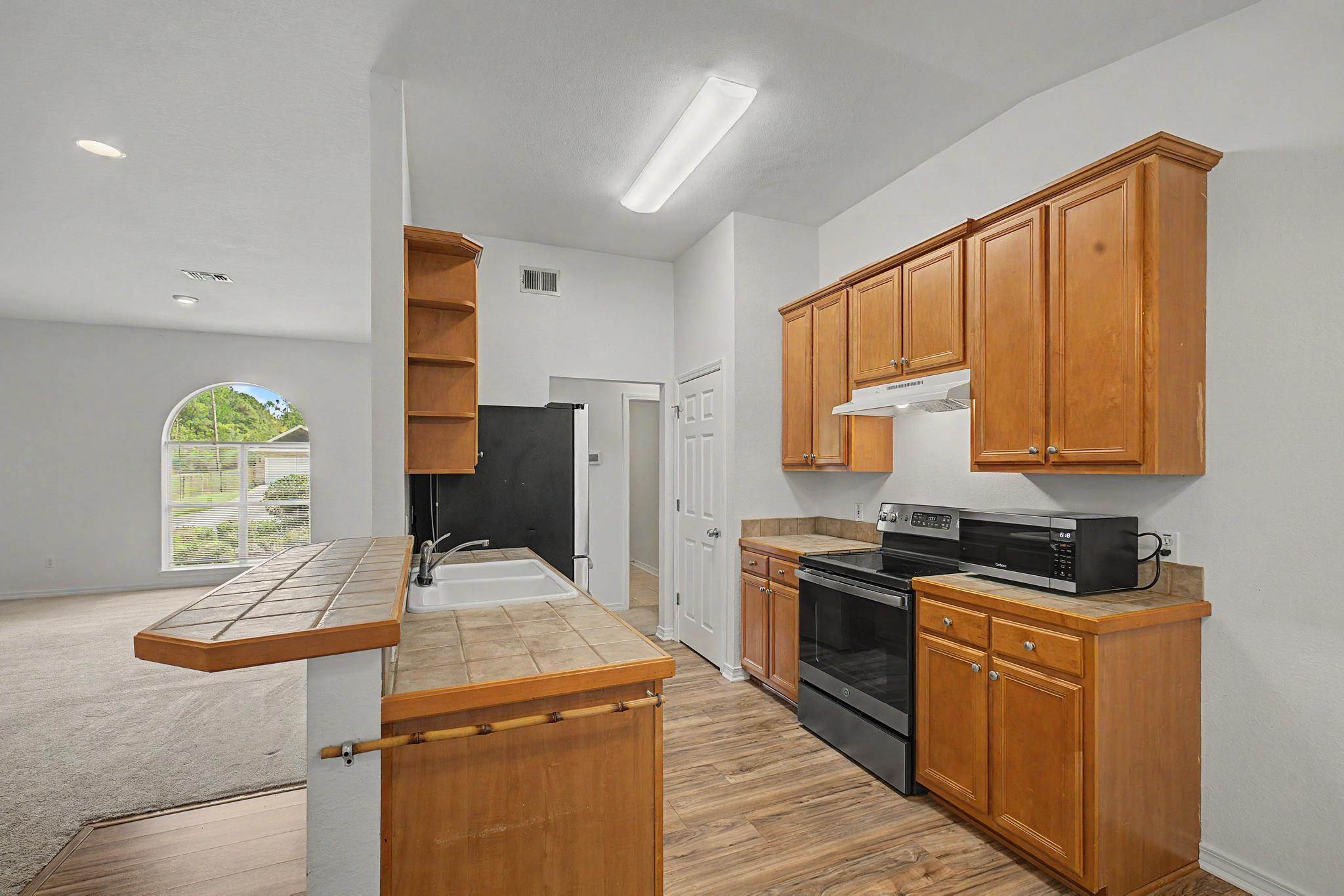 HOLLEY BY THE SEA - Residential