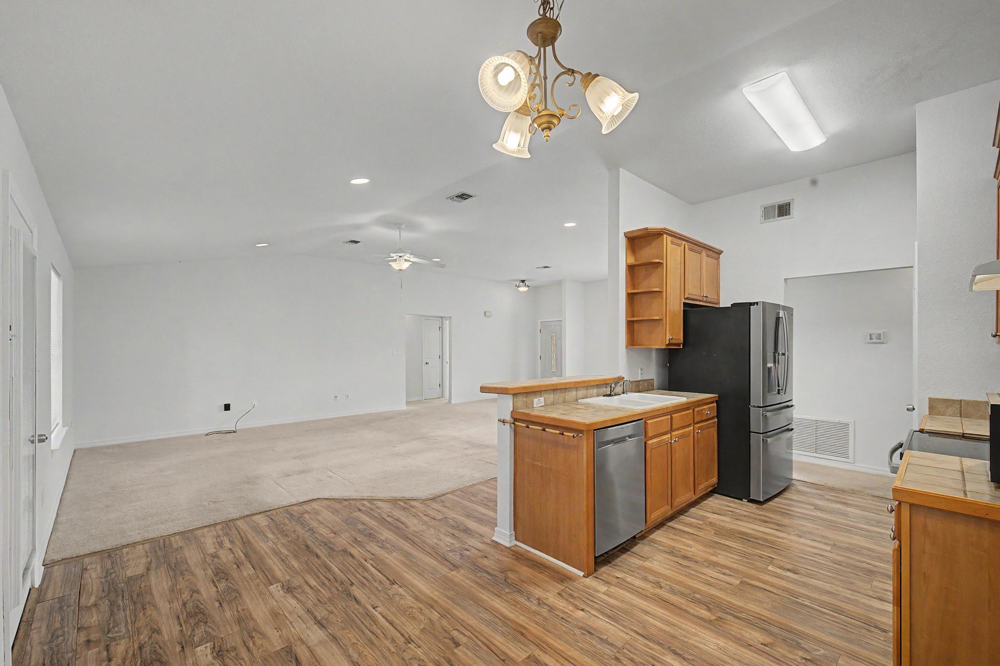 HOLLEY BY THE SEA - Residential