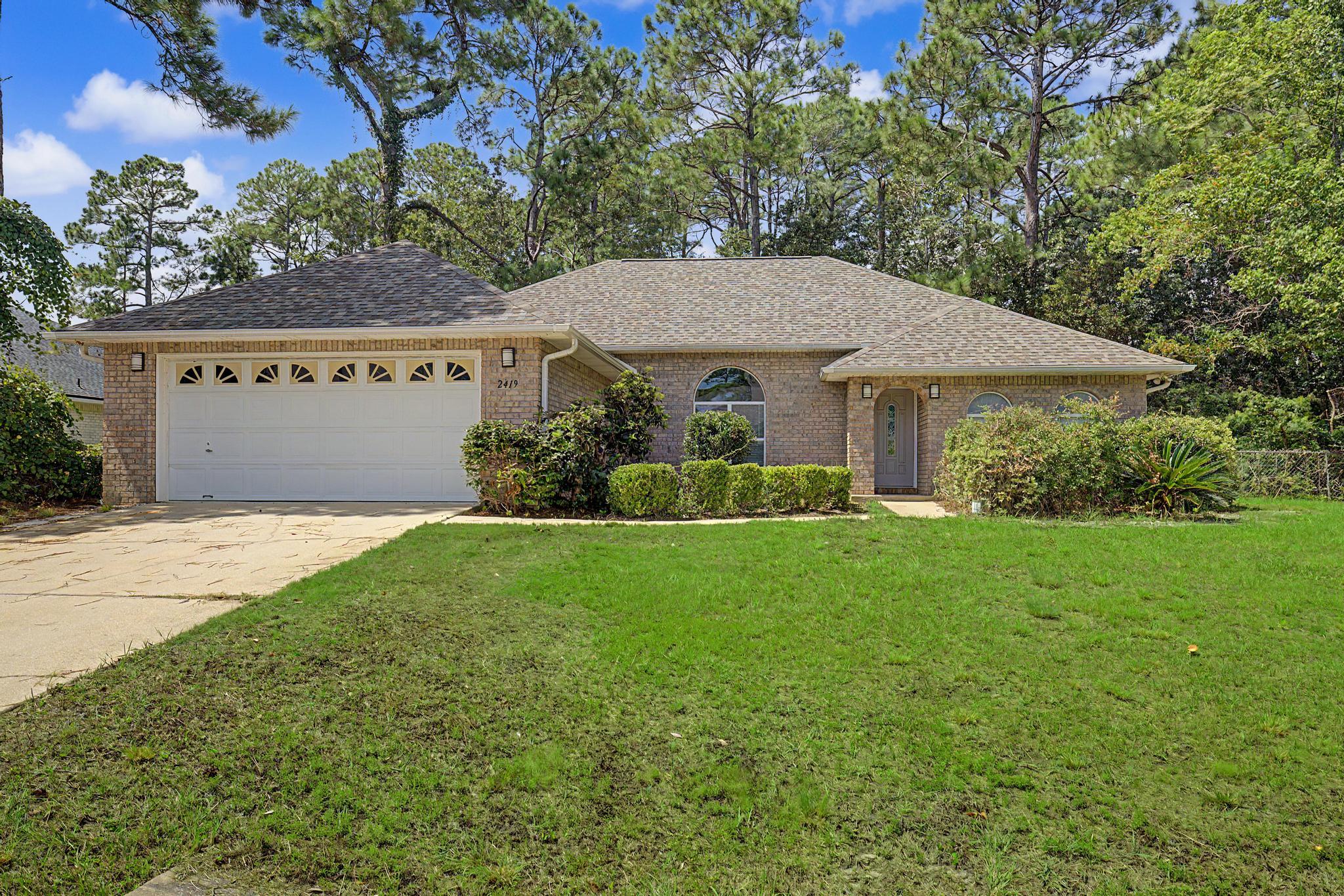 HOLLEY BY THE SEA - Residential