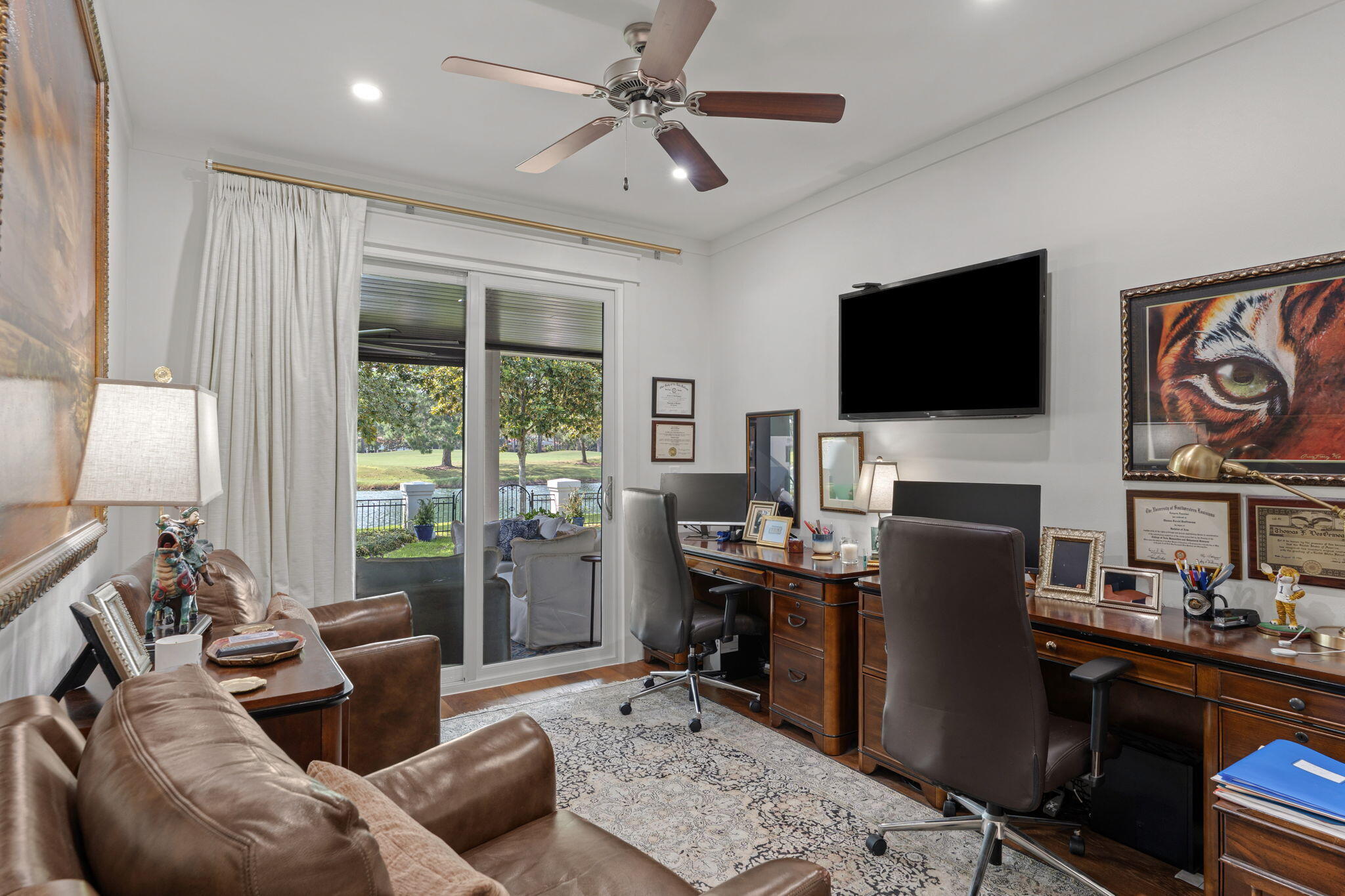 ISLAND GREEN - Residential