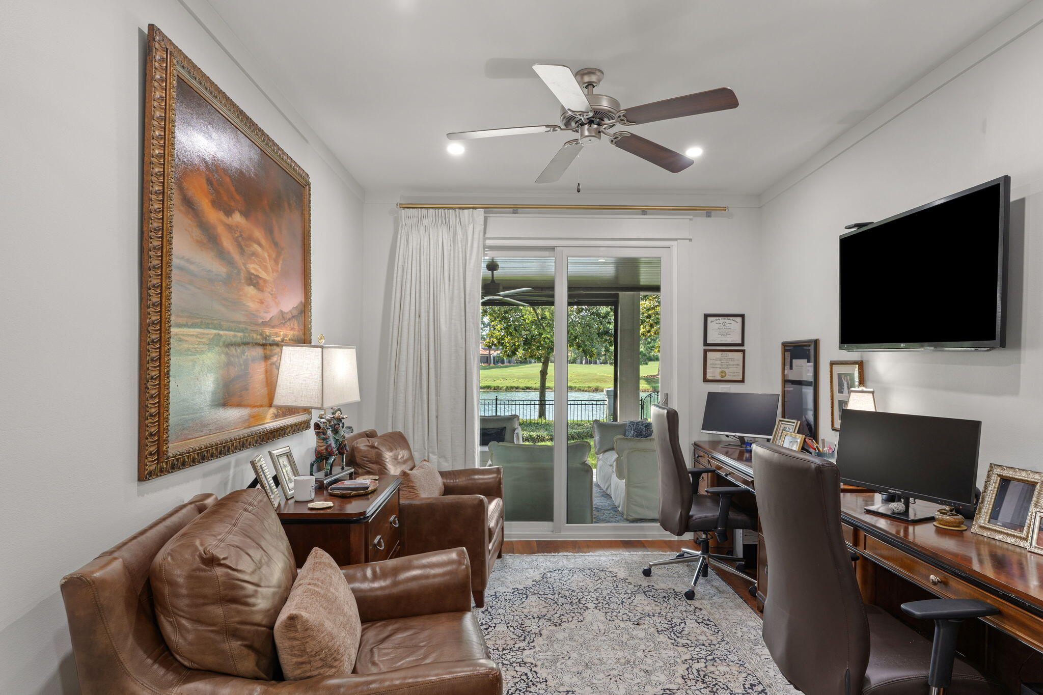 ISLAND GREEN - Residential