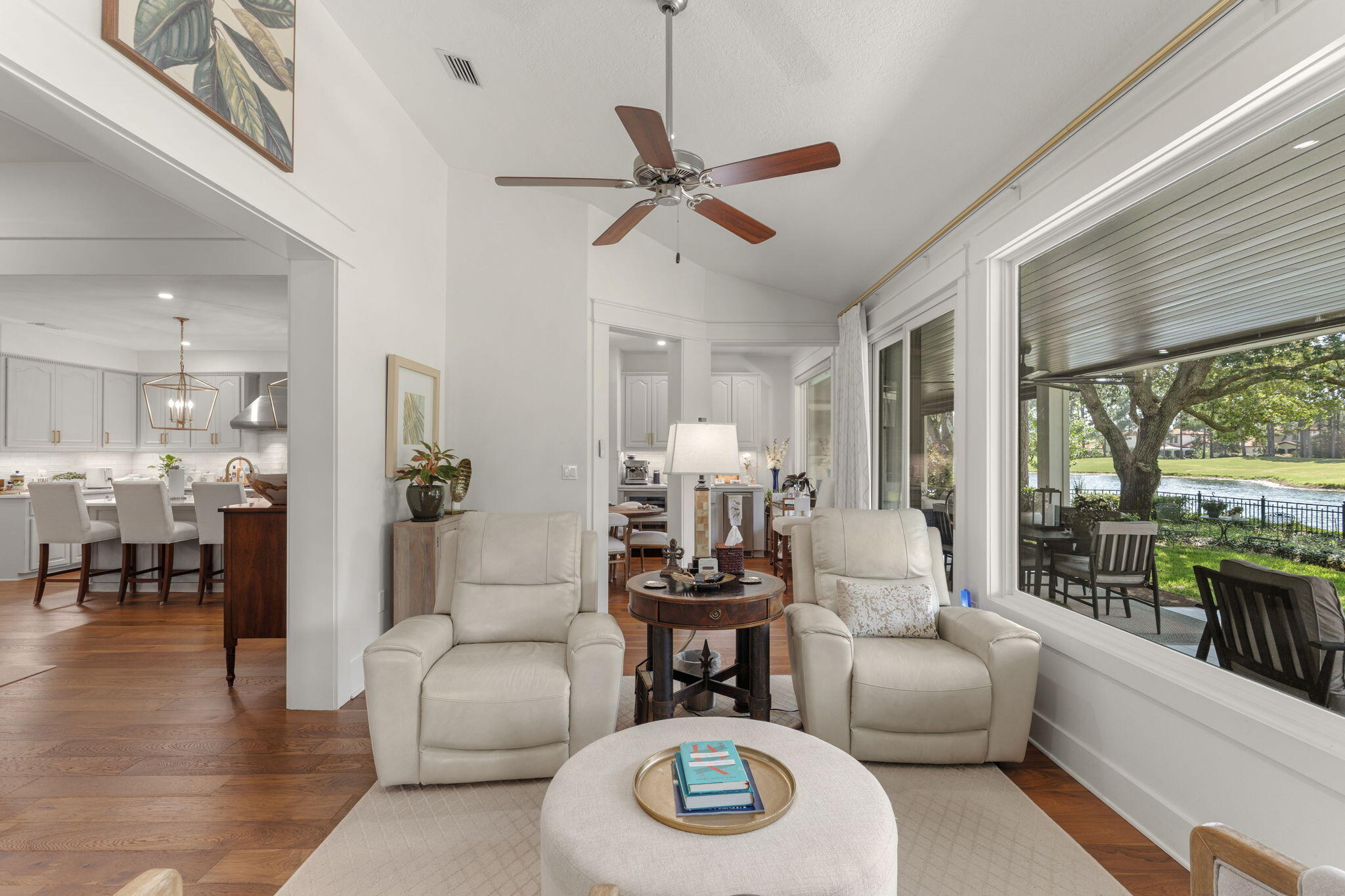 ISLAND GREEN - Residential