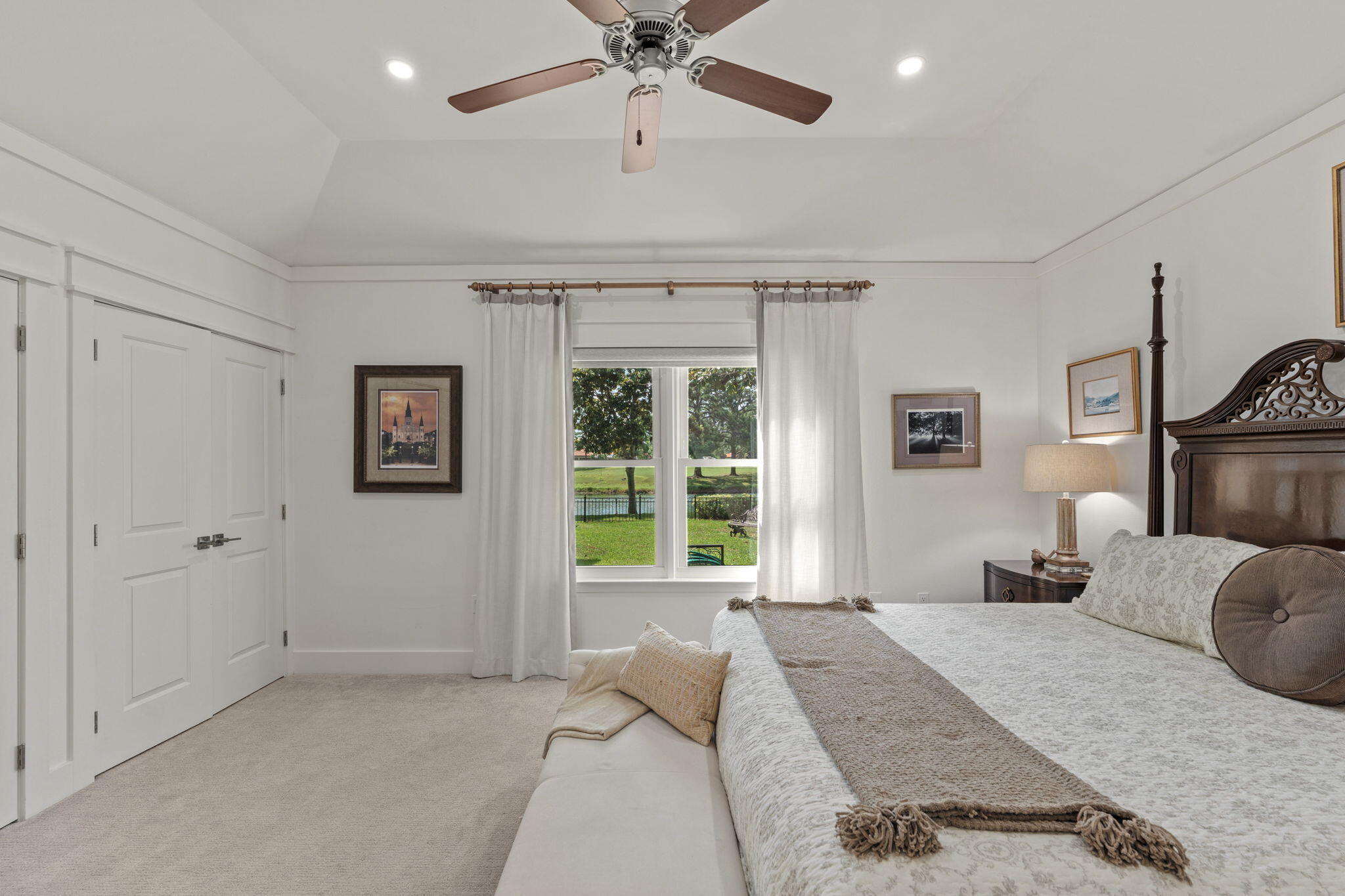 ISLAND GREEN - Residential