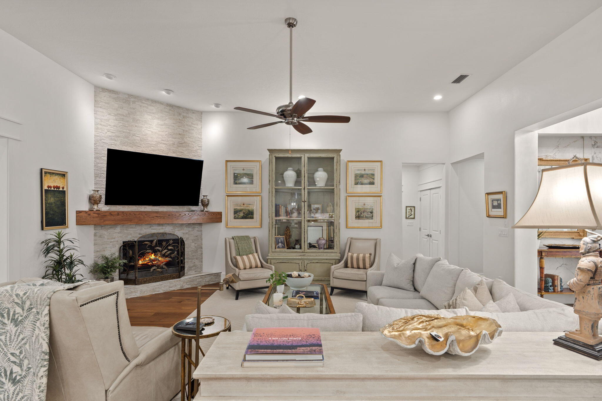 ISLAND GREEN - Residential