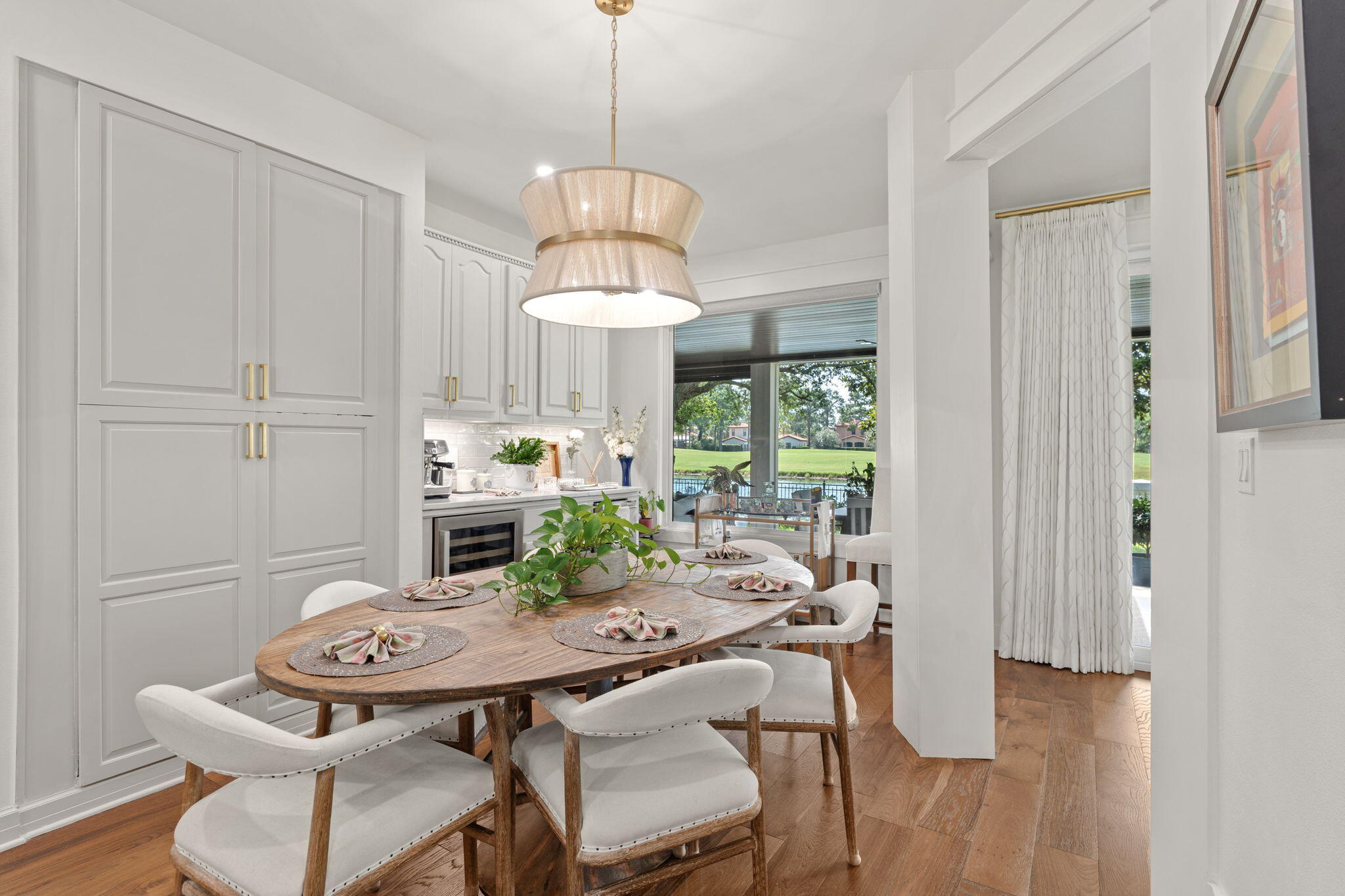 ISLAND GREEN - Residential