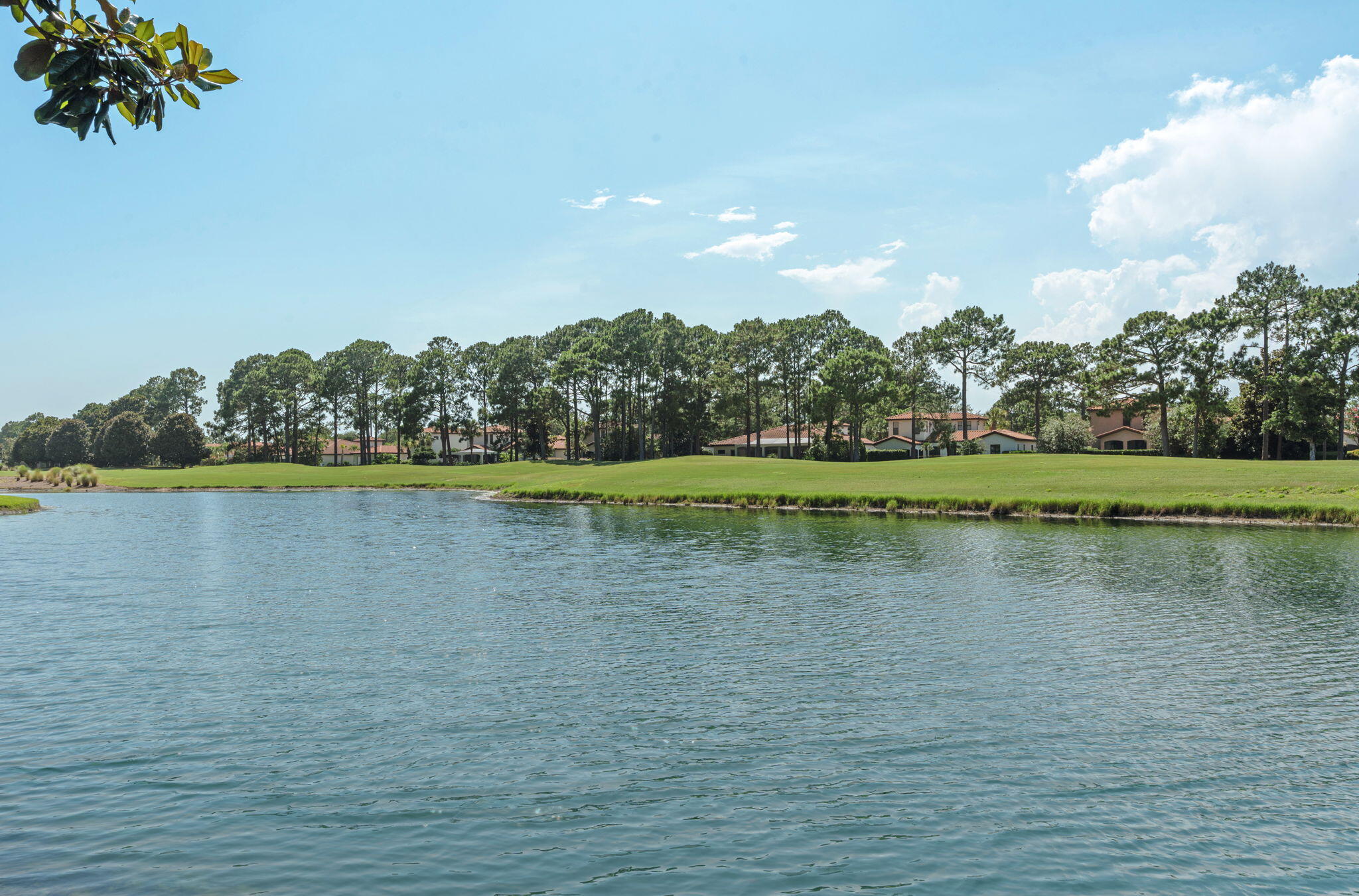 ISLAND GREEN - Residential