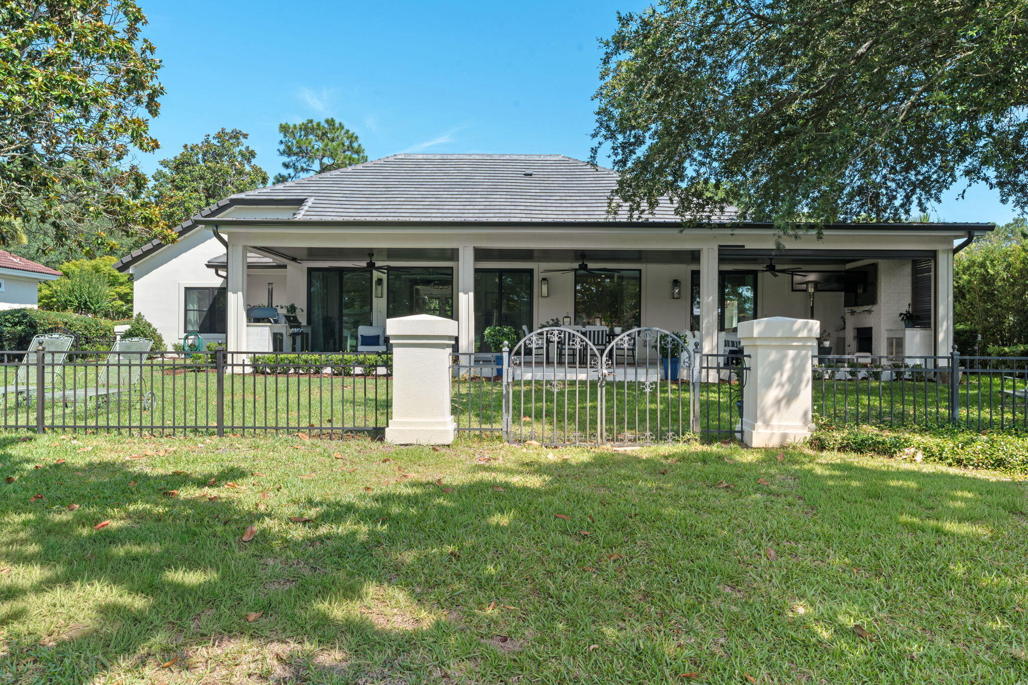 ISLAND GREEN - Residential