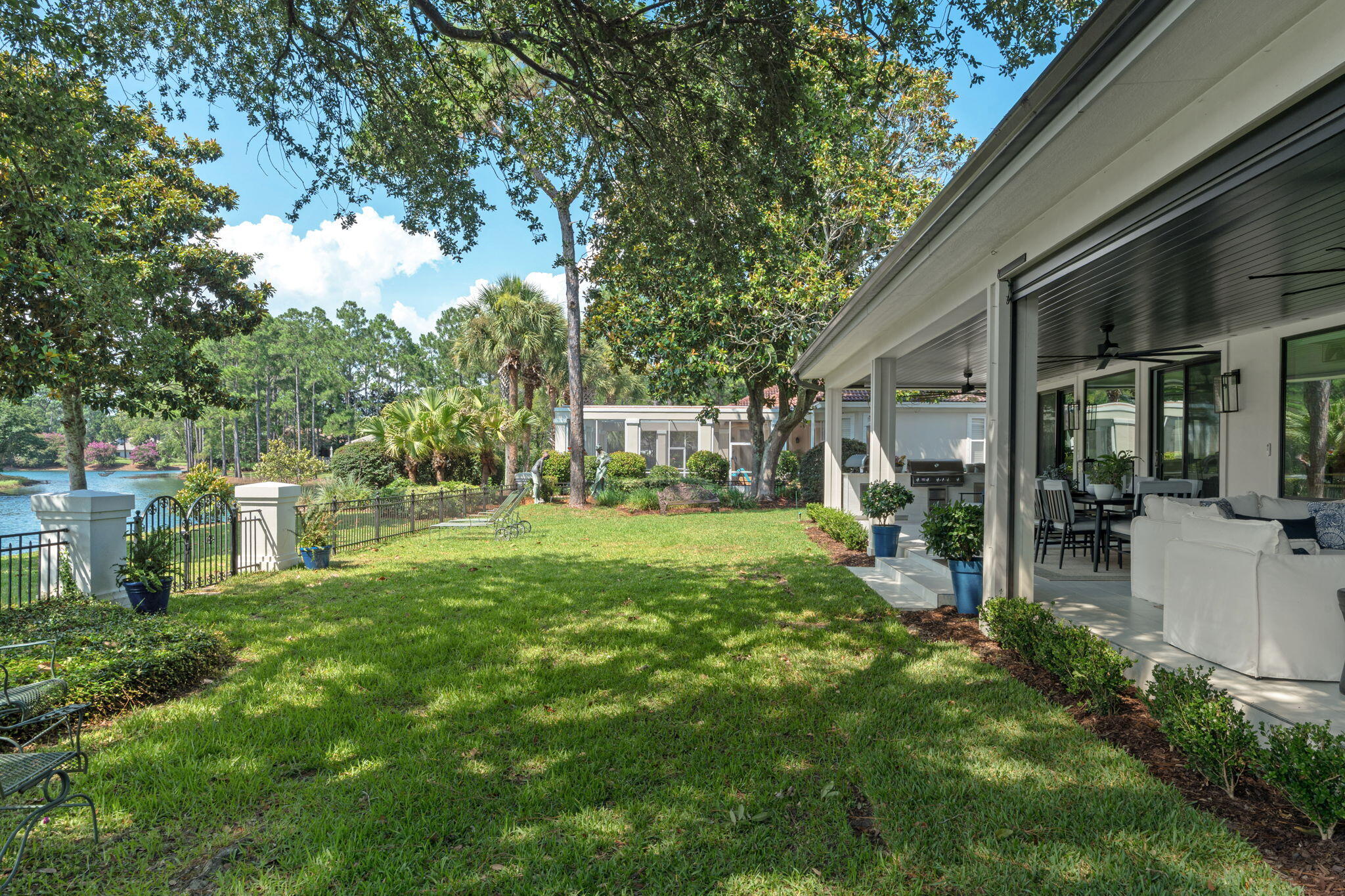 ISLAND GREEN - Residential