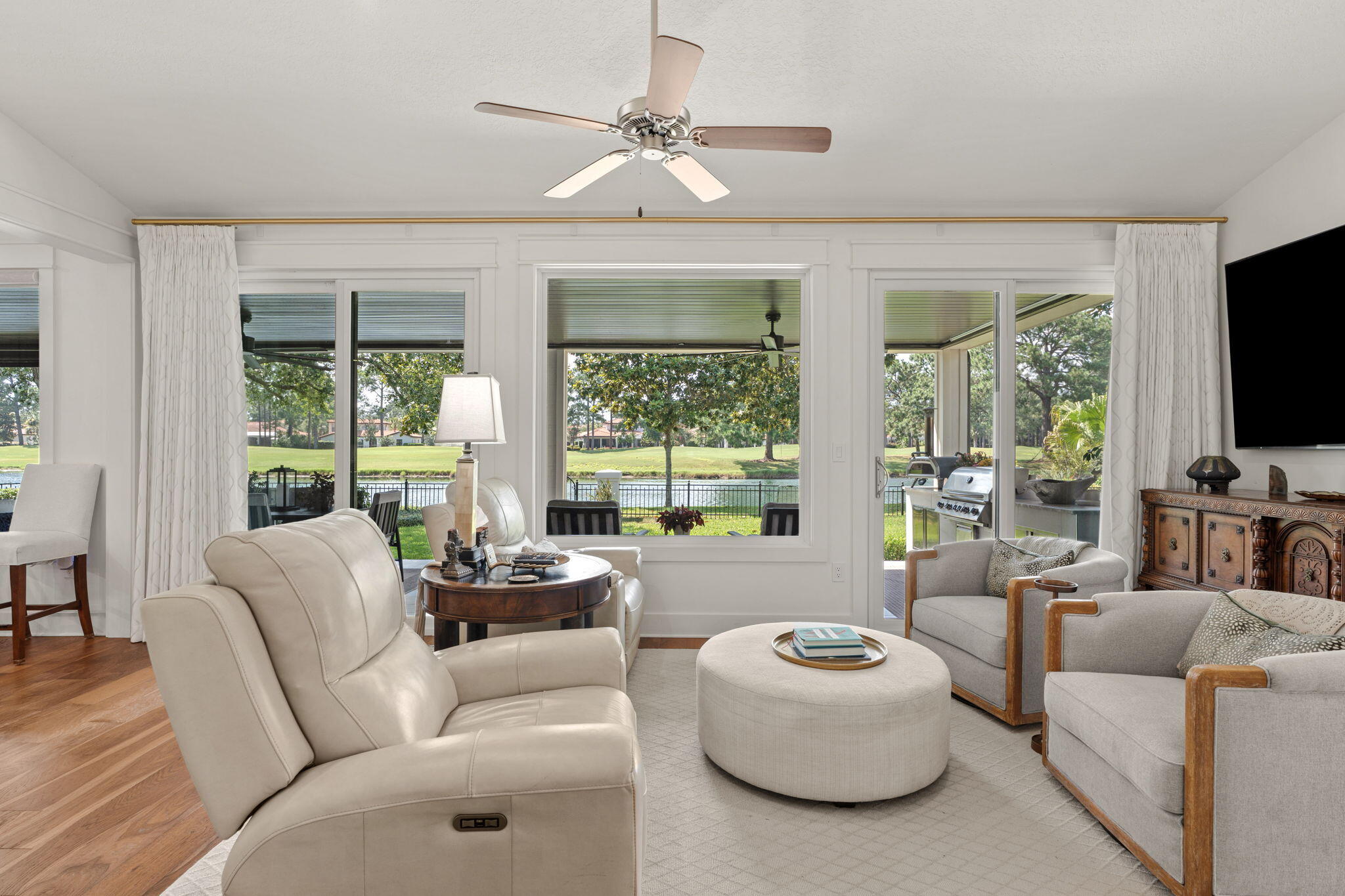ISLAND GREEN - Residential