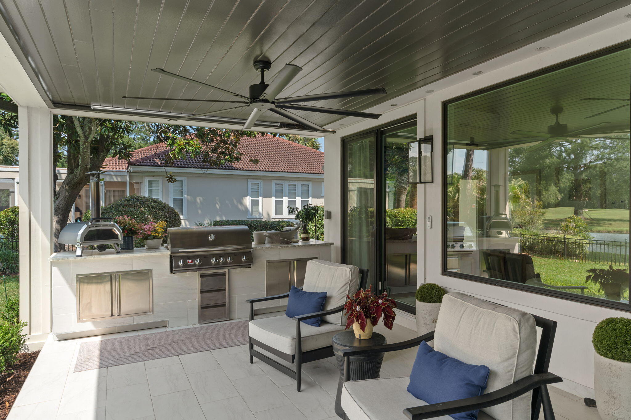 ISLAND GREEN - Residential