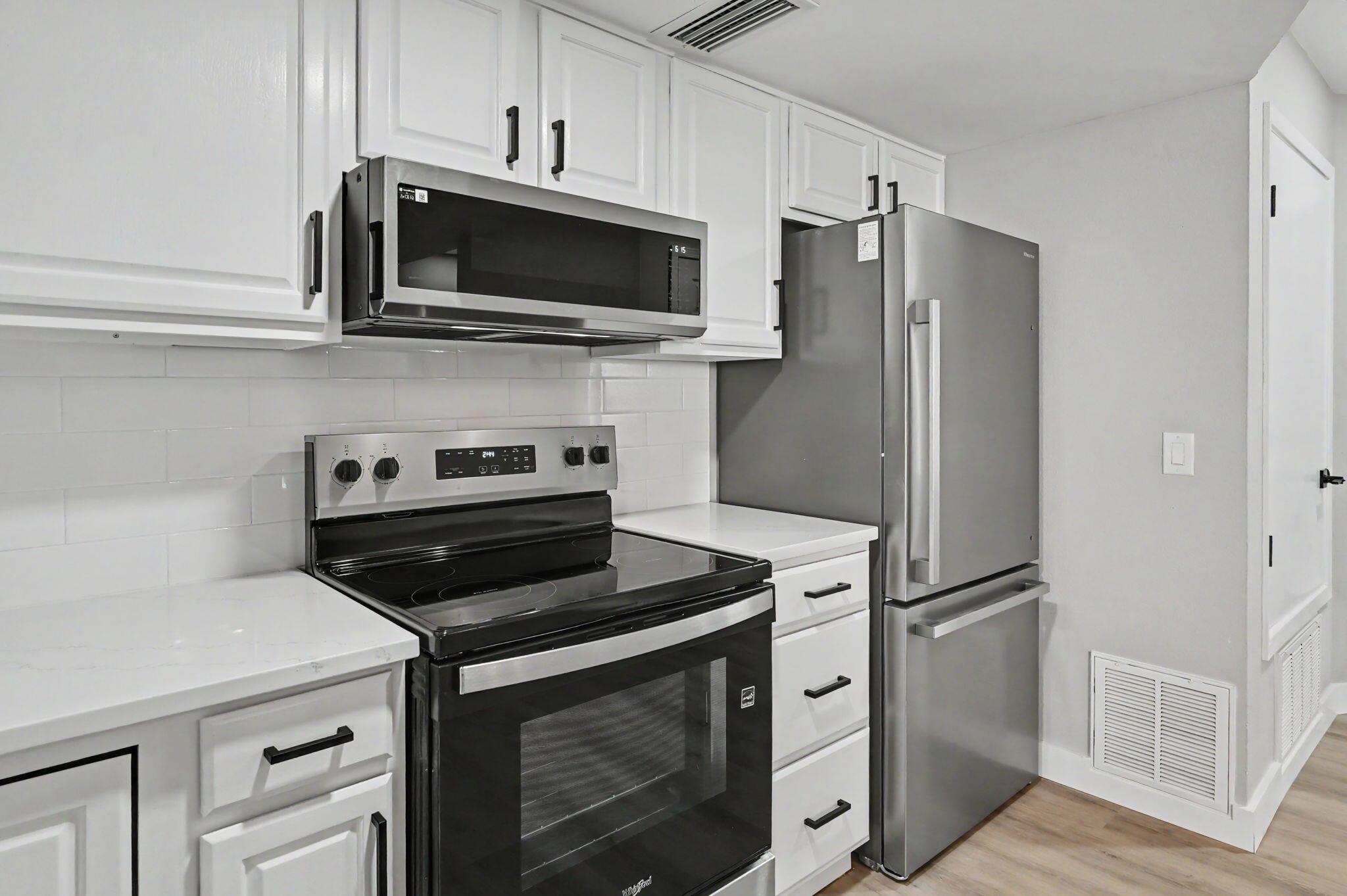VALENCIA ARMS - Residential