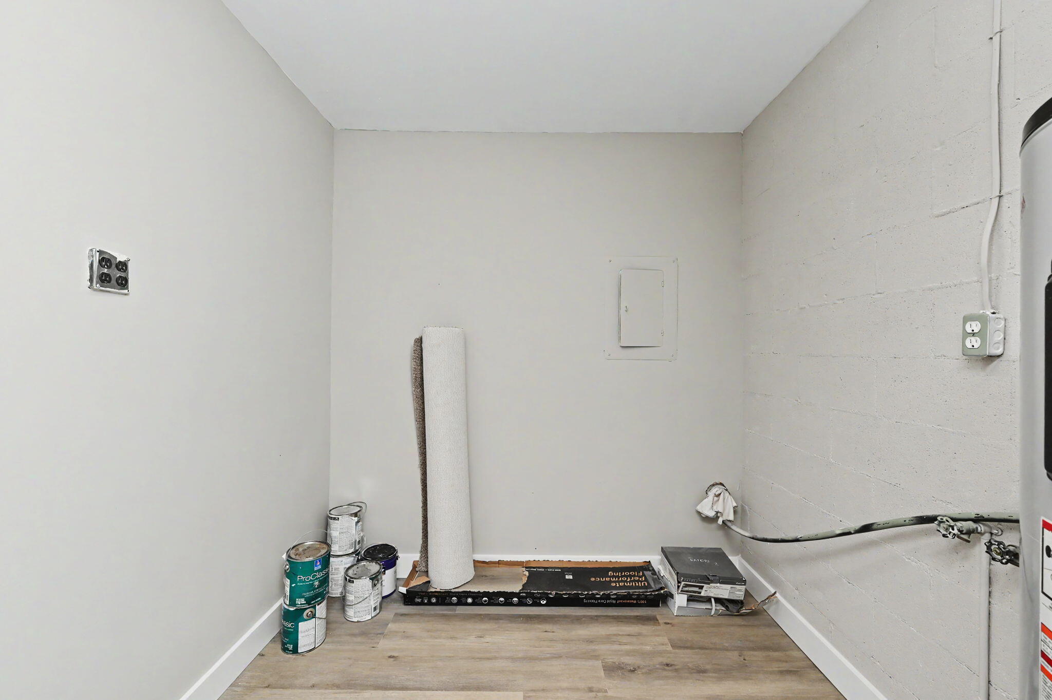 VALENCIA ARMS - Residential