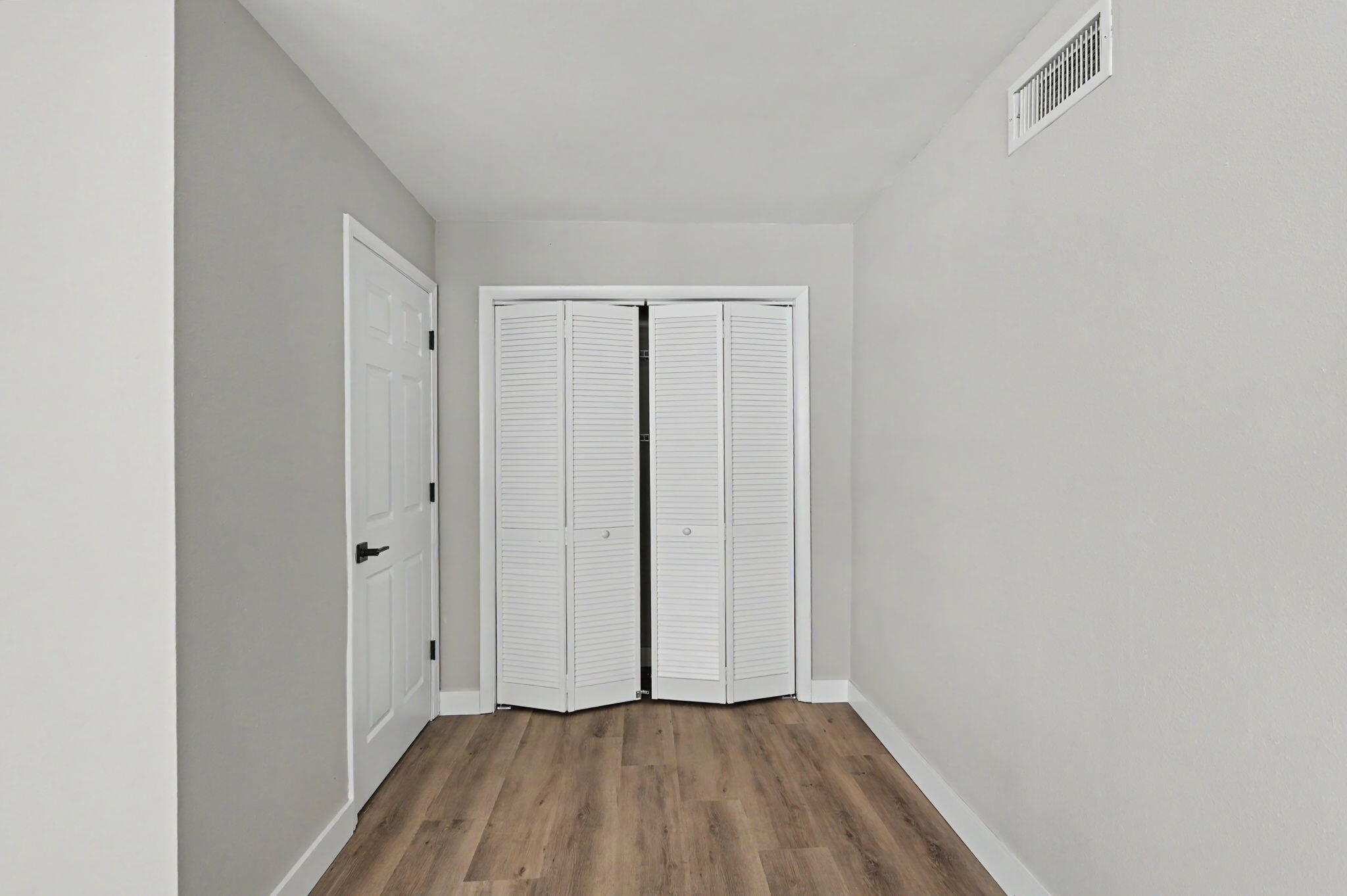 VALENCIA ARMS - Residential