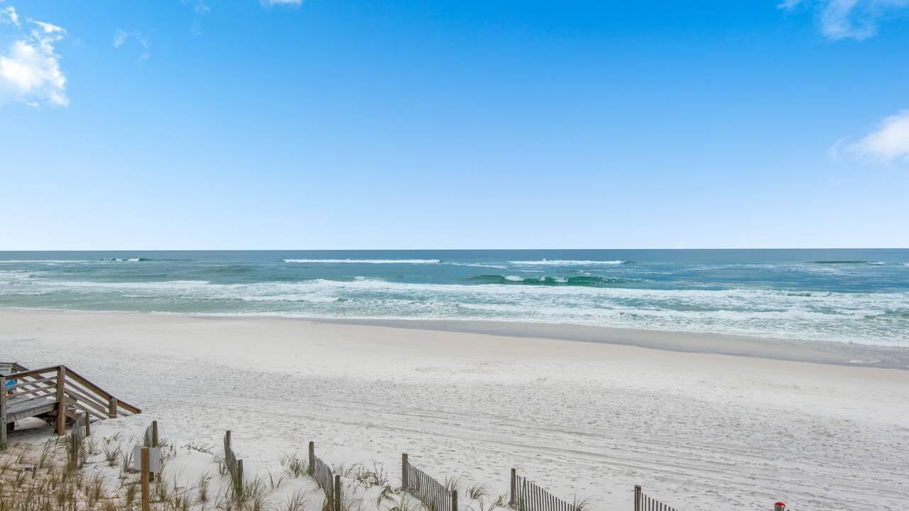 EMERALD HILL CONDO PH 2 - Residential