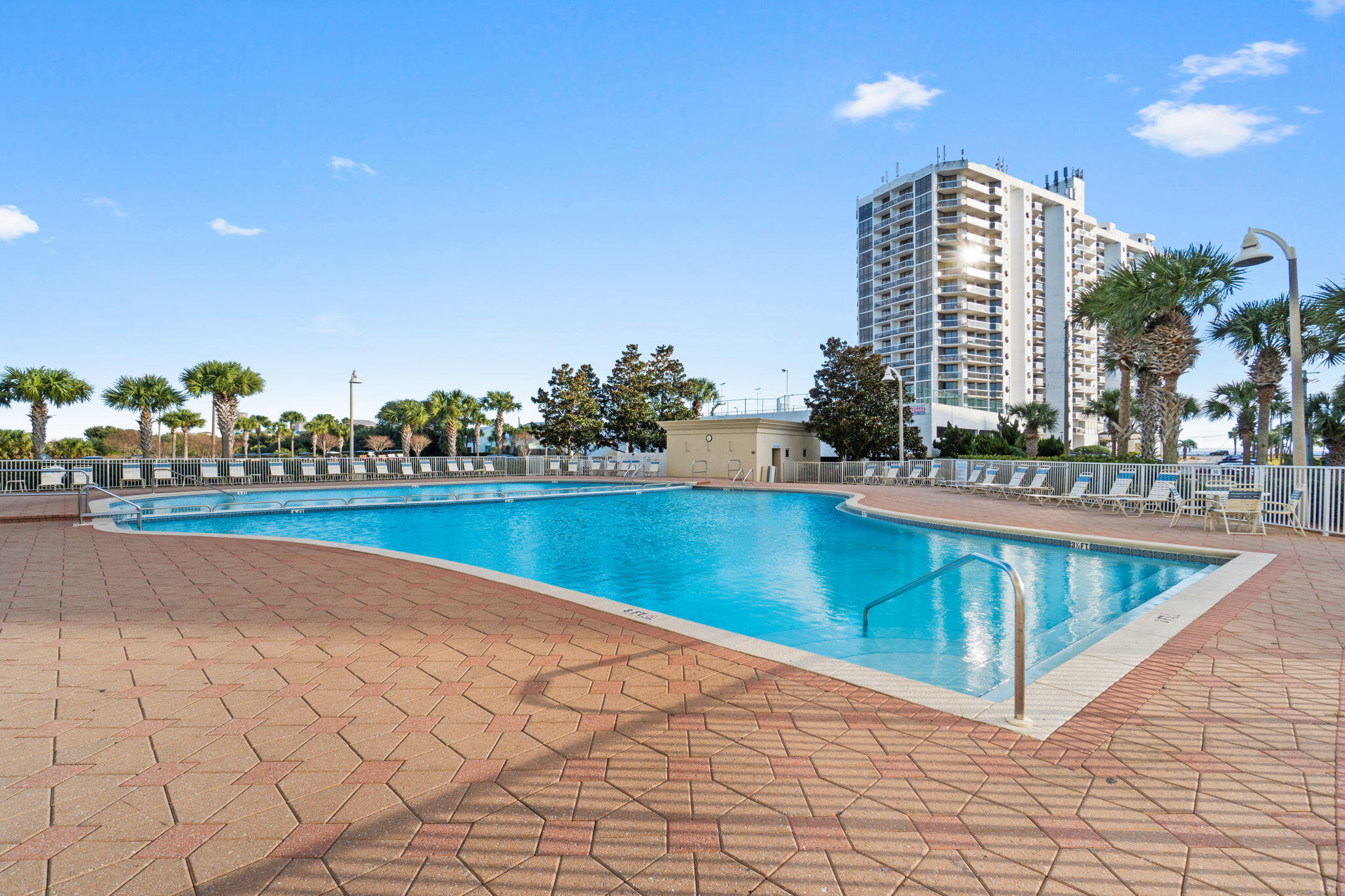 ARIEL DUNES - Residential