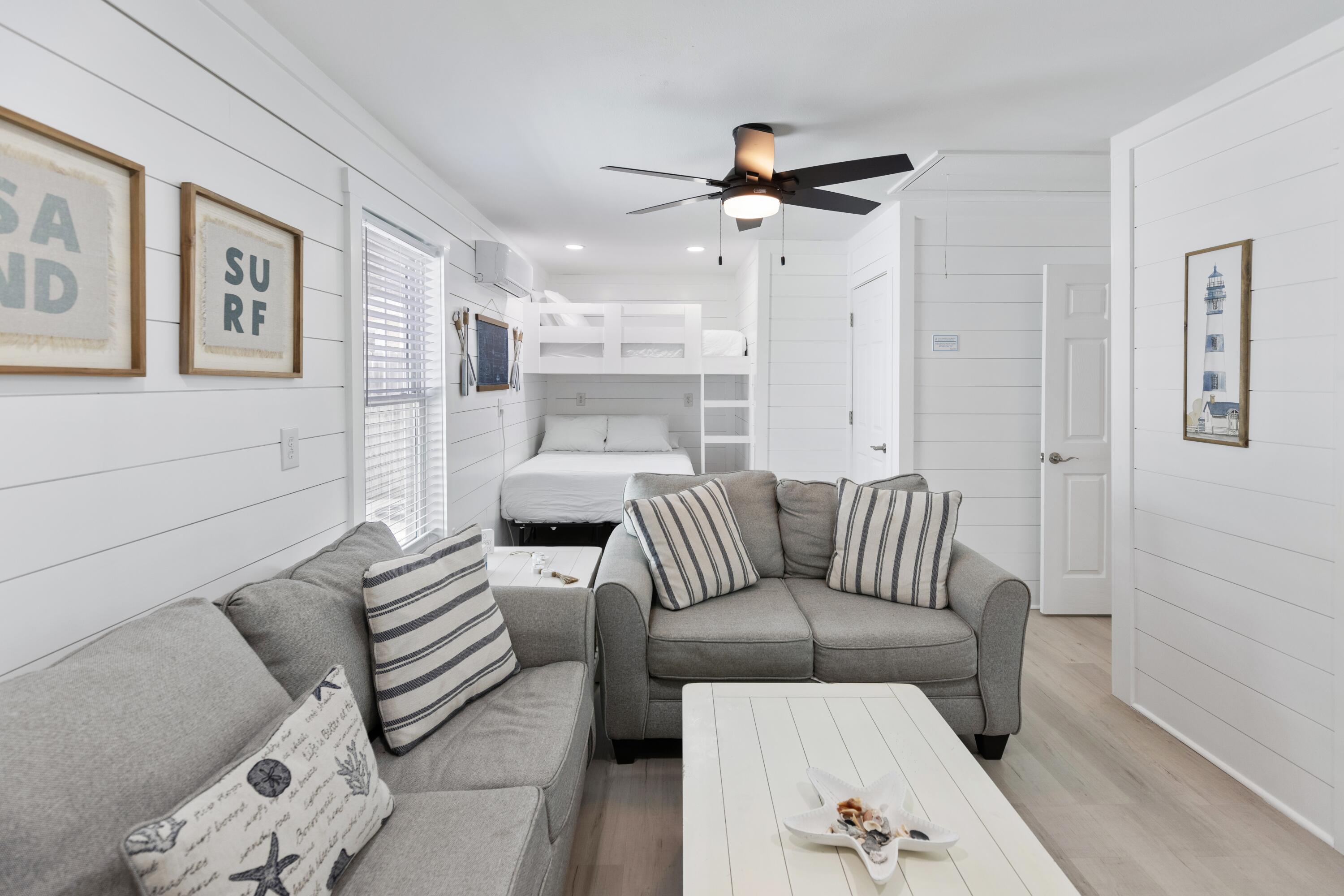 RIVIERA BEACH - Residential