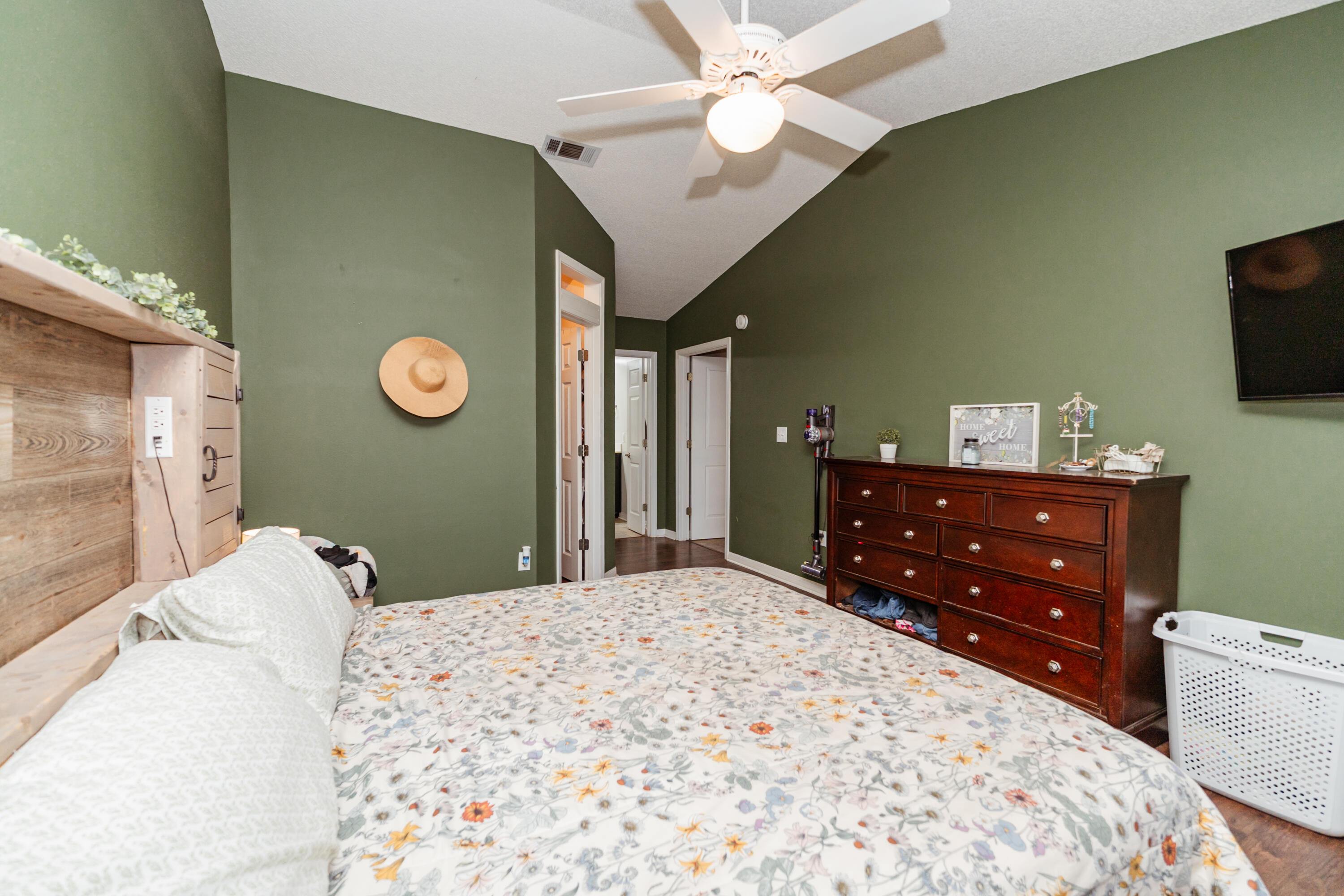 STEEPLECHASE PH 2 - Residential Lease