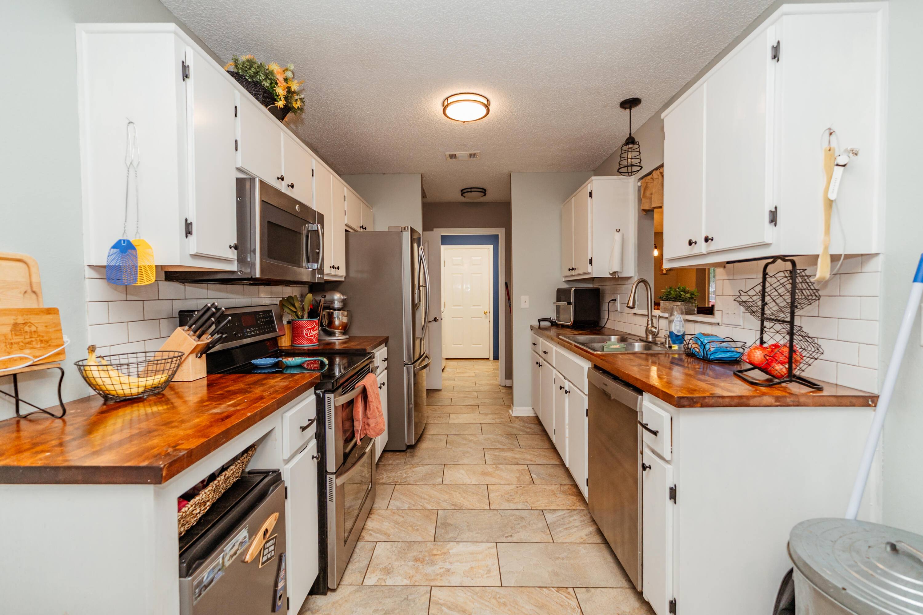 STEEPLECHASE PH 2 - Residential Lease