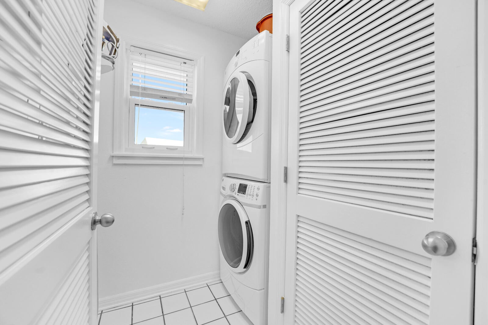 BEACHSIDE VILLAS CONDO - Residential