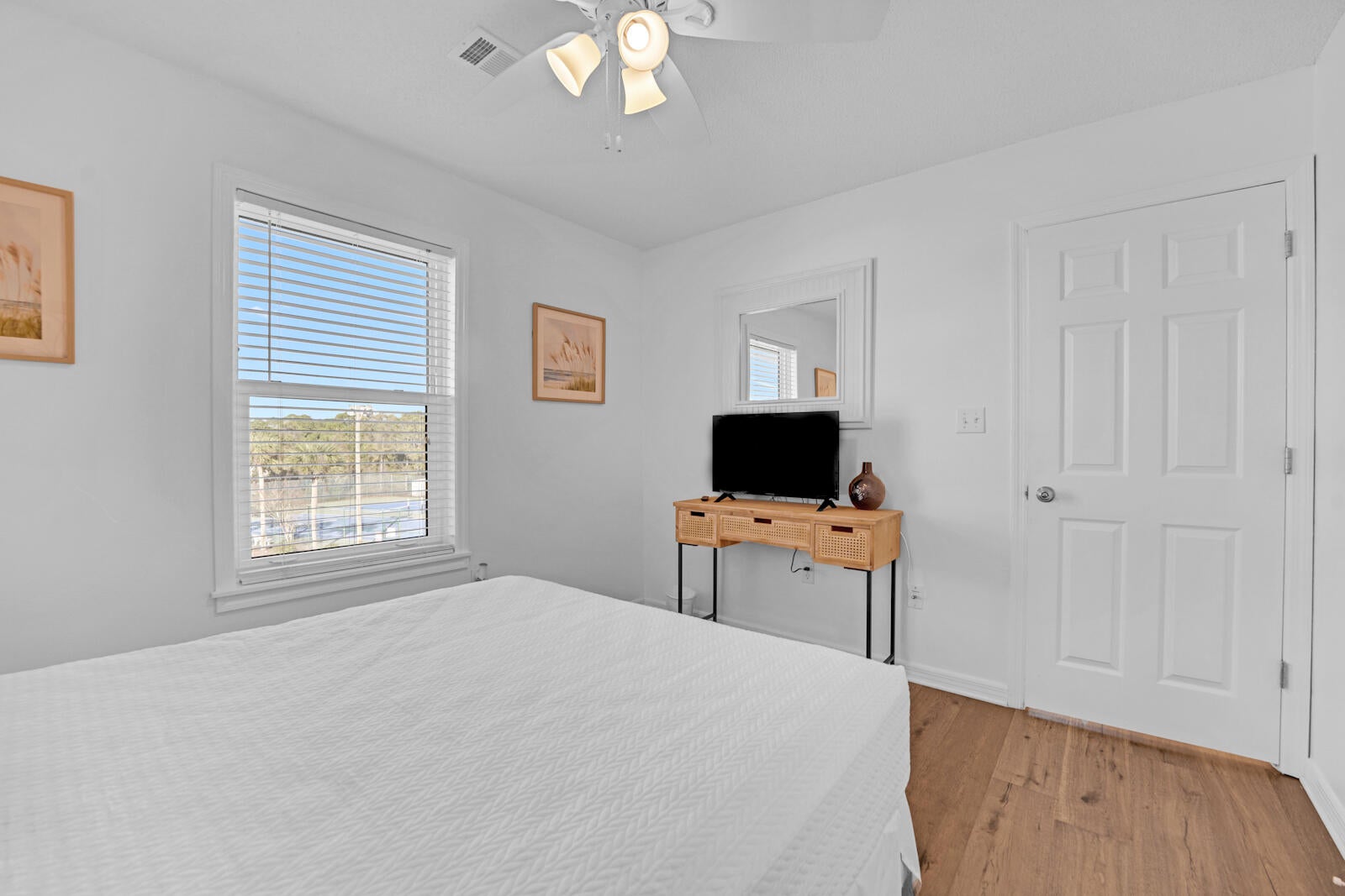 BEACHSIDE VILLAS CONDO - Residential