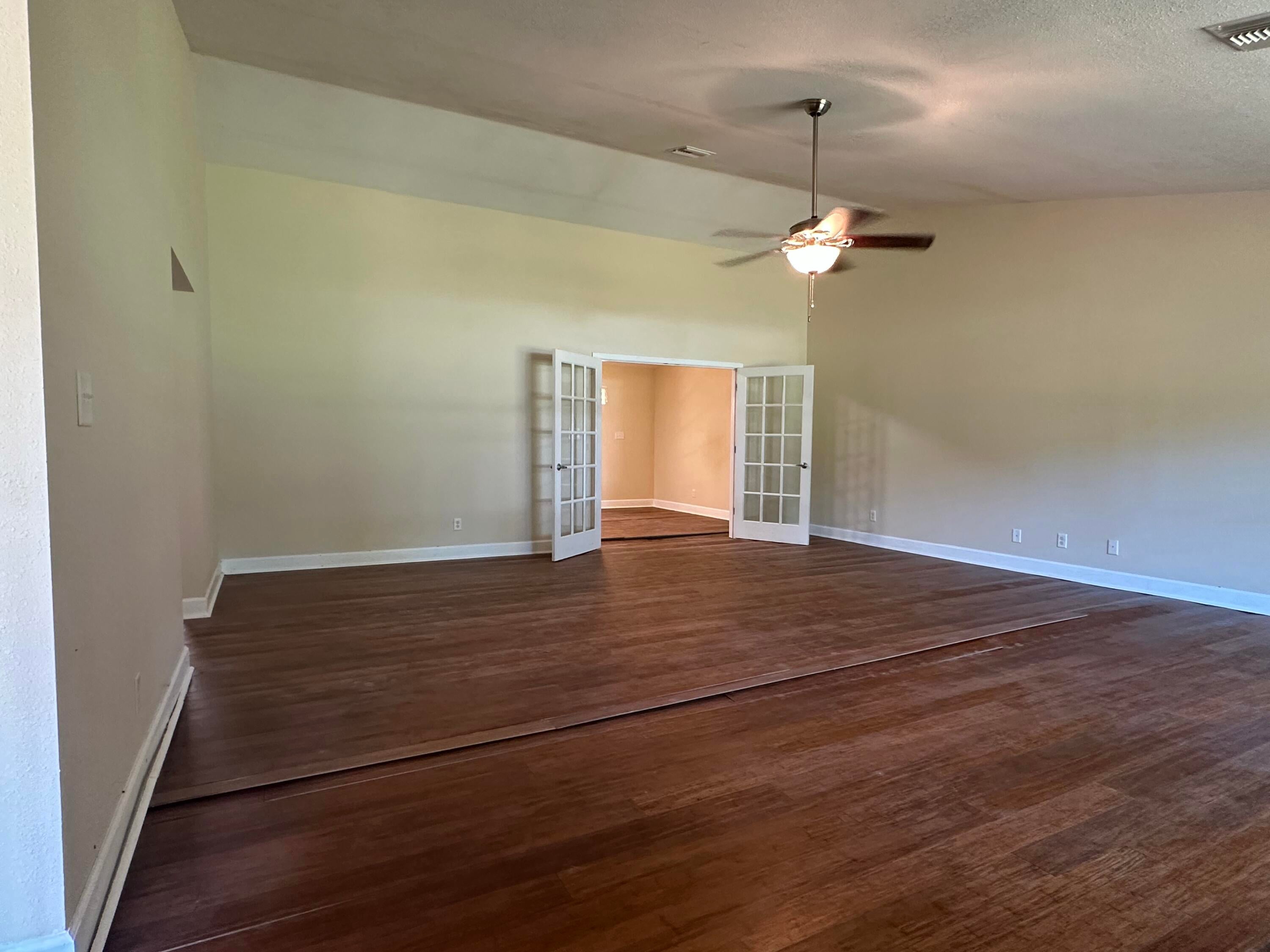 Poquito Bayou - Residential