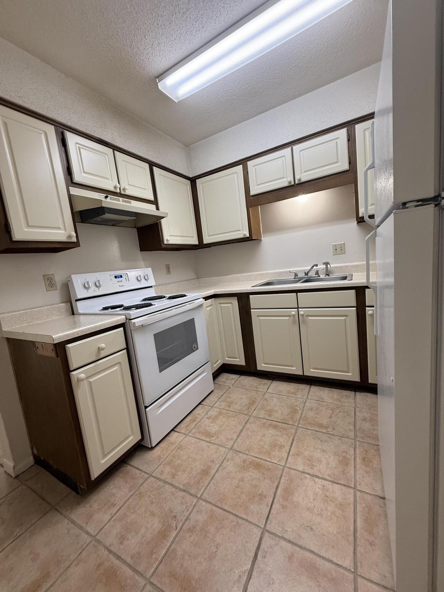 TOKALON 2 - Residential Lease
