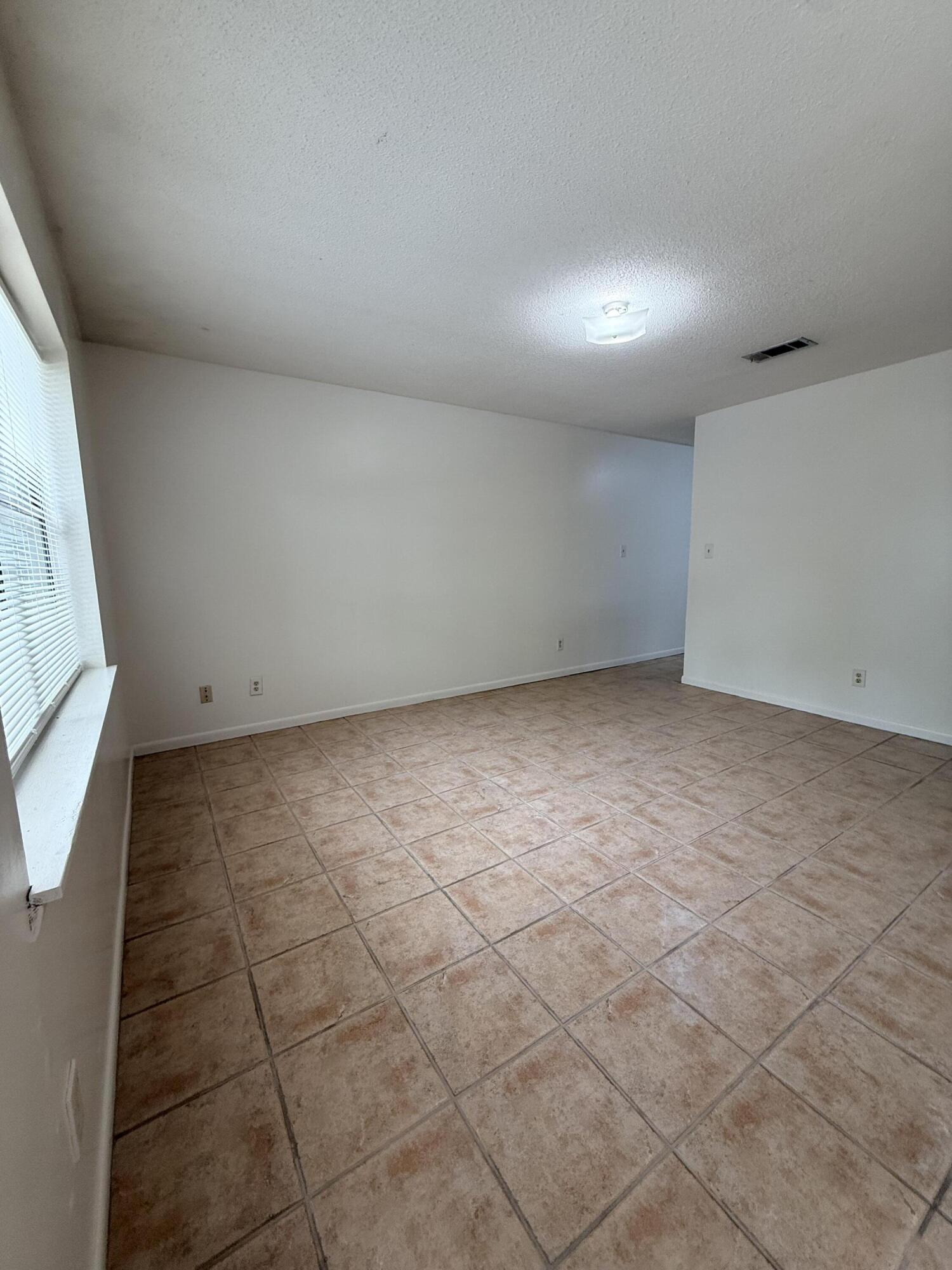 TOKALON 2 - Residential Lease