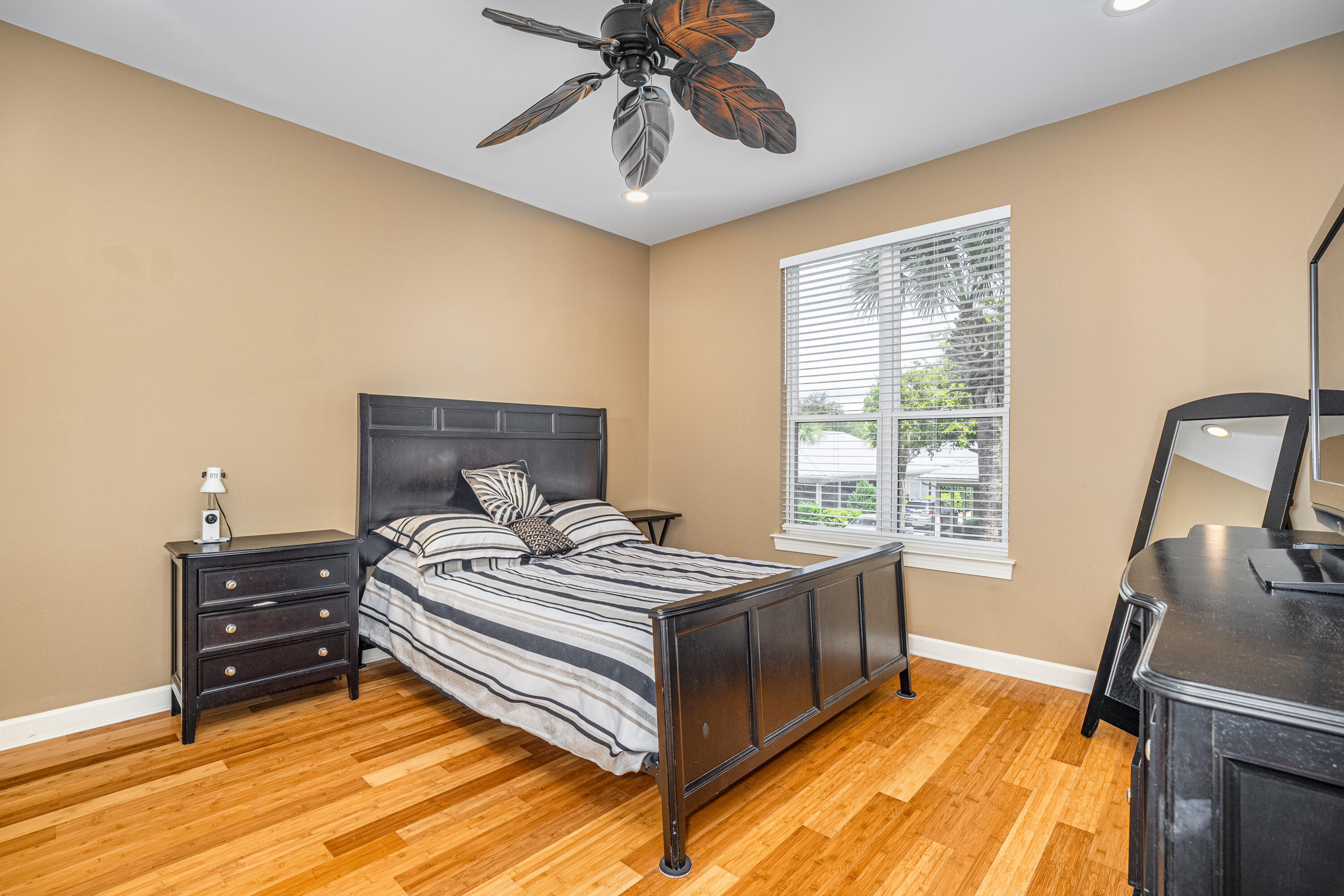CRYSTAL LAKE II AT SANDESTIN - Residential